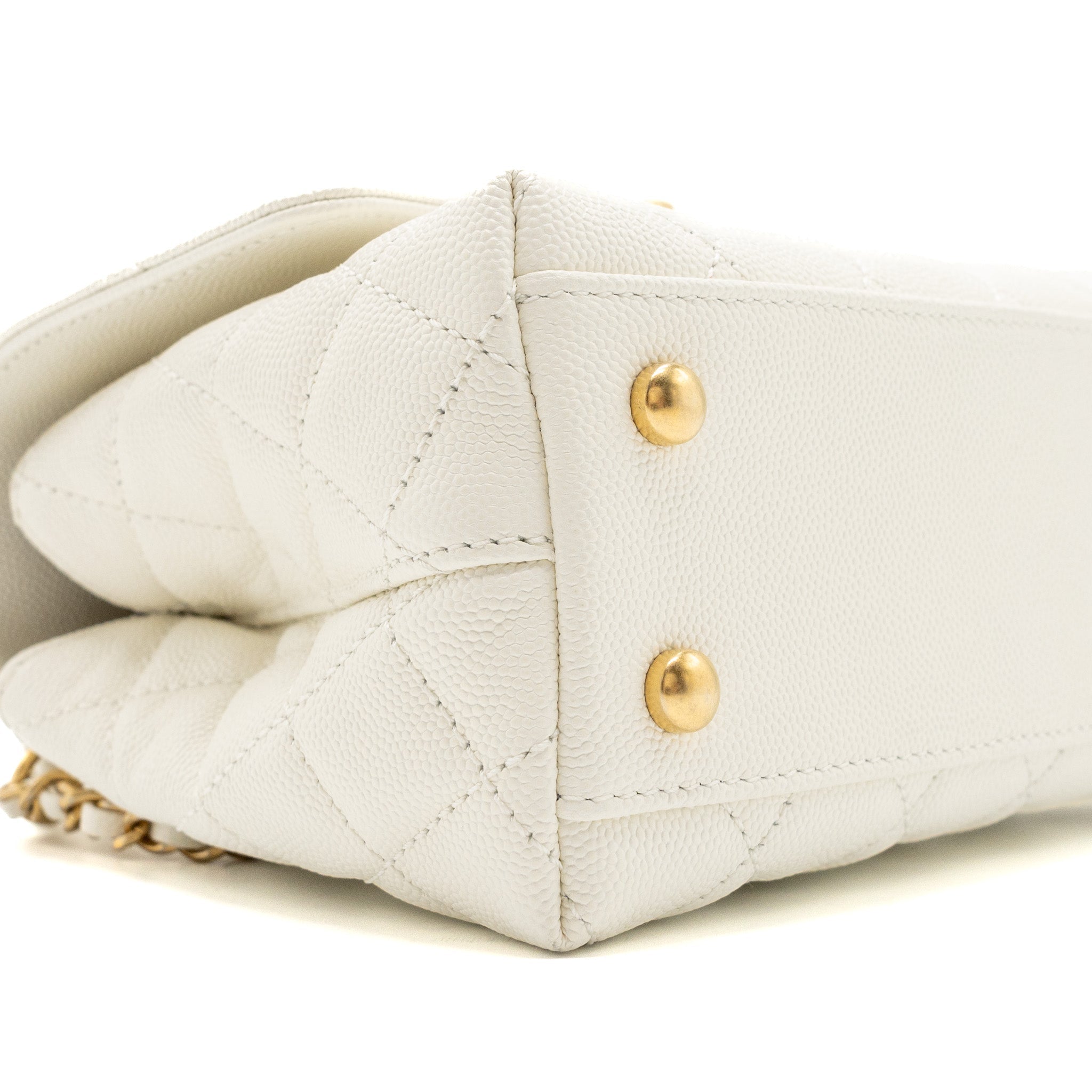 CHANEL 23P DETAILED TOP HANDLE SMALL COCO HANDLE CAVIAR WHITE GHW (MICROCHIP )
