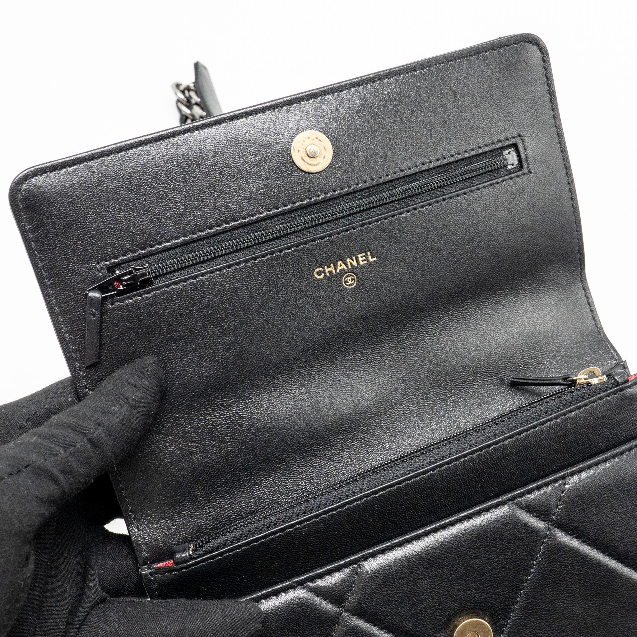 CHANEL 19 WALLET ON CHAIN LAMBSKIN BLACK MULTICOLOUR HARDWARE