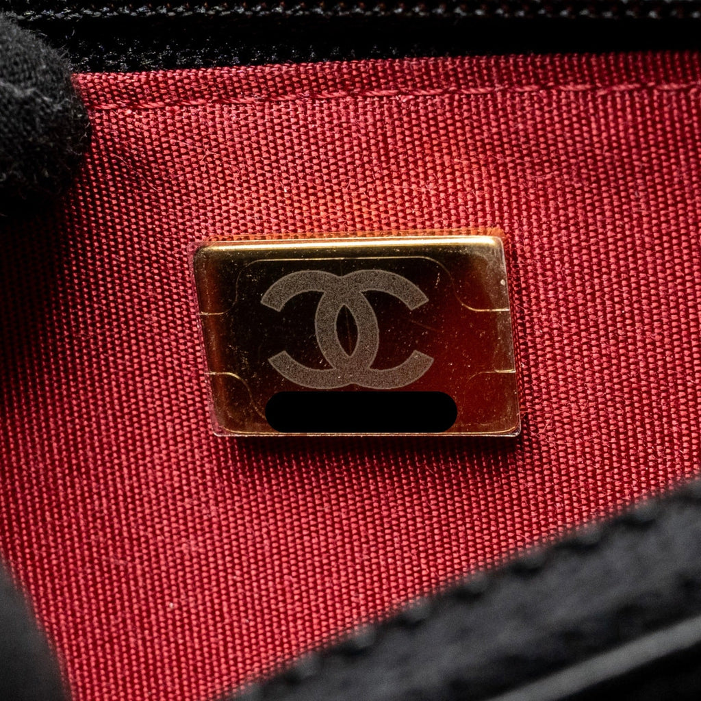 CHANEL 19 WALLET ON CHAIN LAMBSKIN BLACK MULTICOLOUR HARDWARE