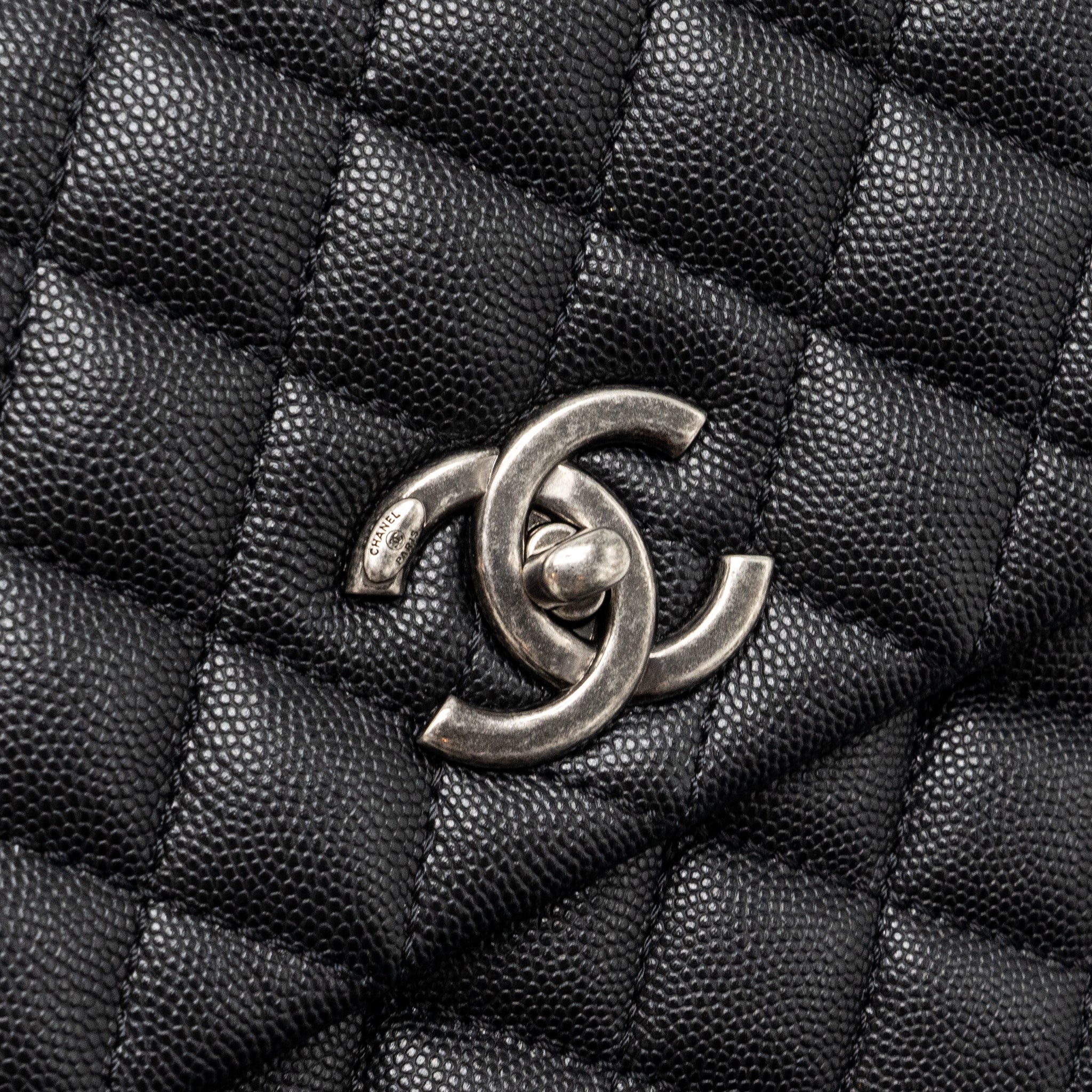 CHANEL MEDIUM COCO HANDLE CAVIAR / LIZARD HANDLE BLACK RUTHENIUM HARDWARE