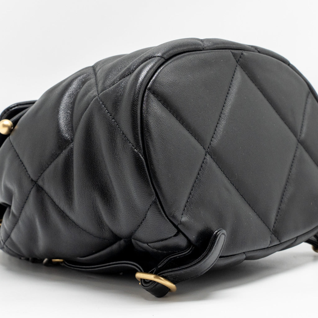 CHANEL 24C 19 BACKPACK LAMBSKIN BLACK MULTICOLOUR HARDWARE (MICROCHIP)