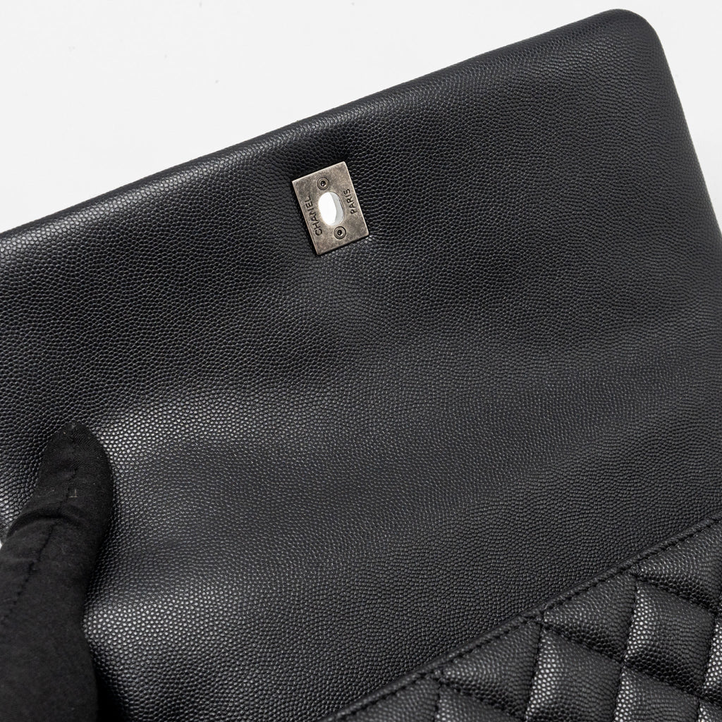CHANEL MEDIUM COCO HANDLE CAVIAR / LIZARD HANDLE BLACK RUTHENIUM HARDWARE