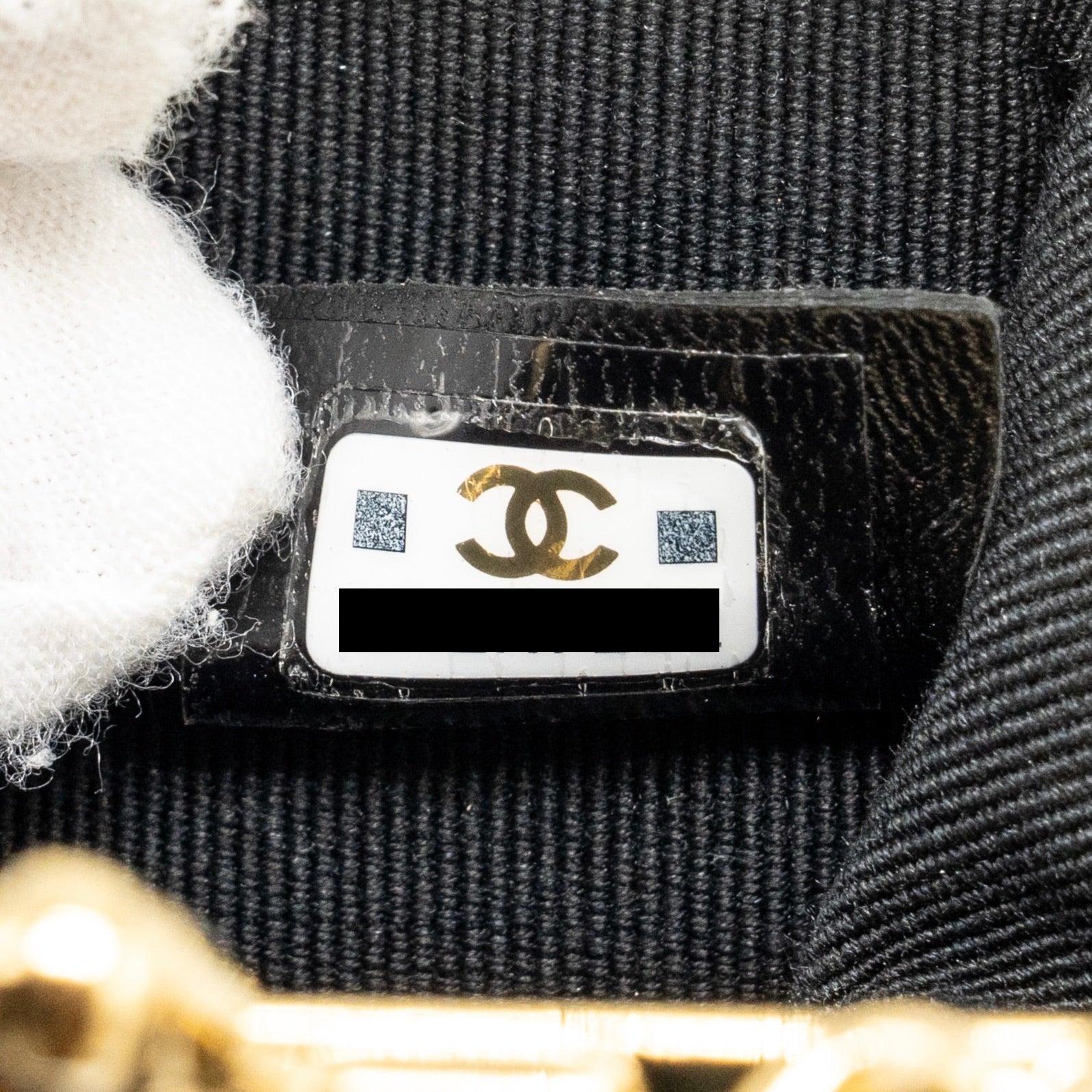 CHANEL 23P MINI COIN PURSE WITH CHAIN CALFSKIN BLACK LGHW(MICROCHIP)