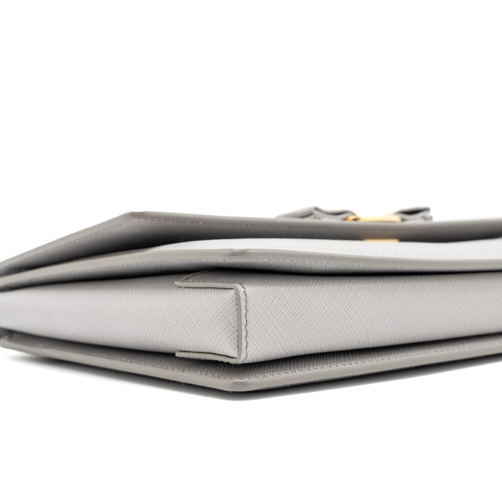 FERRAGAMO GINNY CHAIN BAG CALFSKIN LIGHT GREY LGHW