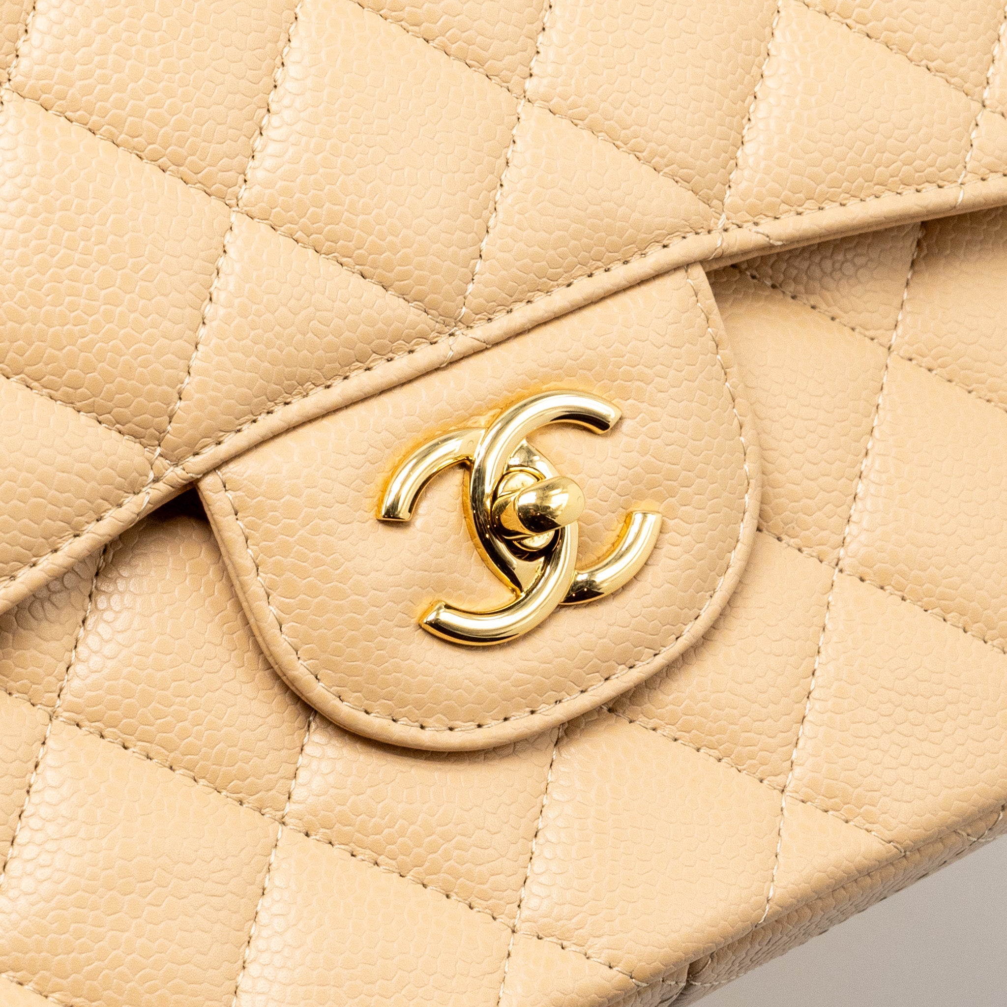 CHANEL JUMBO CLASSIC DOUBLE FLAP CAVIAR BEIGE LGHW (MICROCHIP)