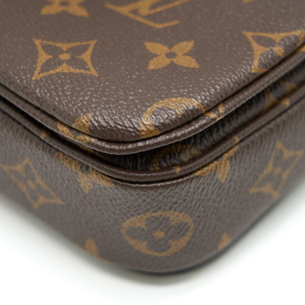 LOUIS VUITTON POCHETTE METIS MONOGRAM CANVAS