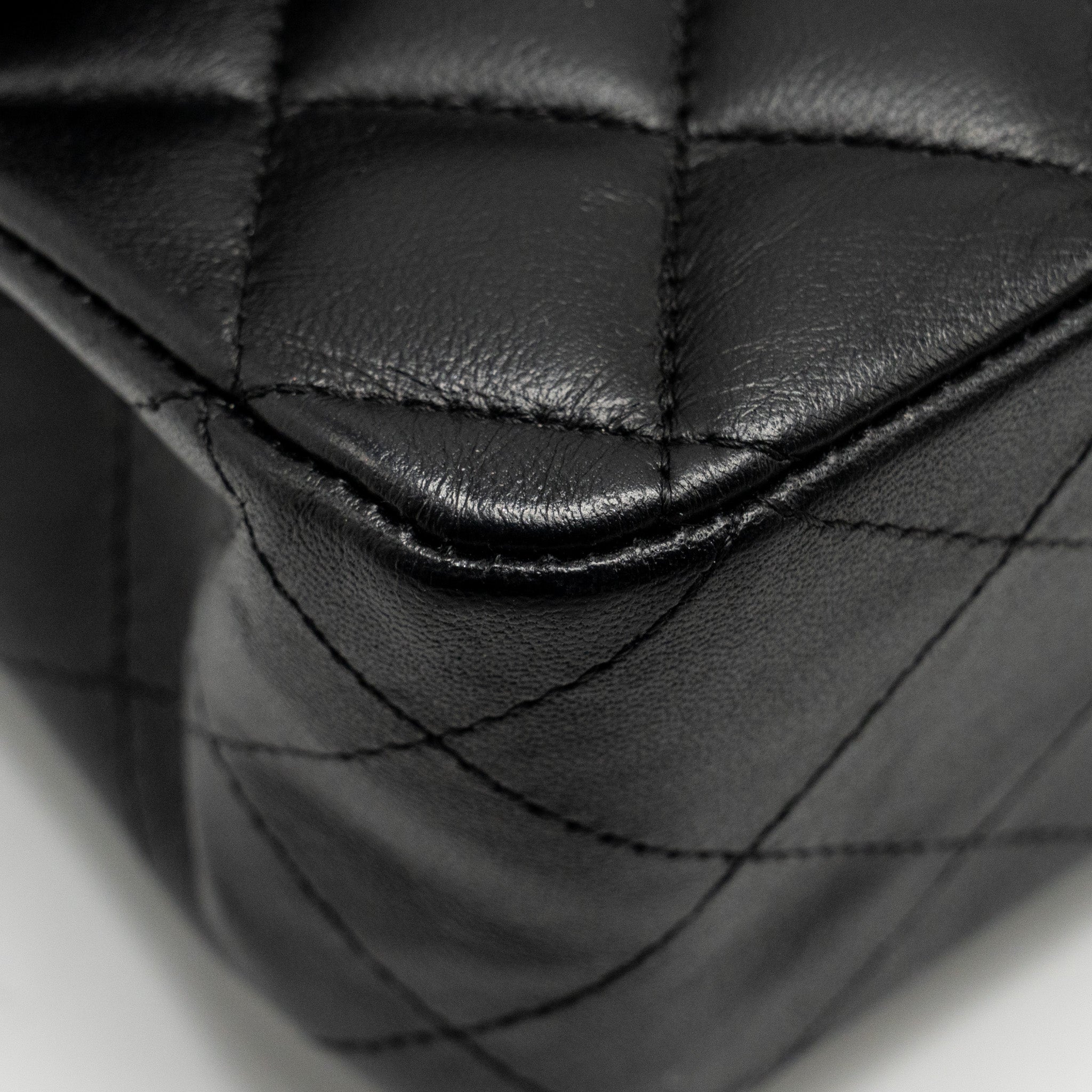 CHANEL MEDIUM CLASSIC DOUBLE  FLAP BAG LAMBSKIN BLACK GHW