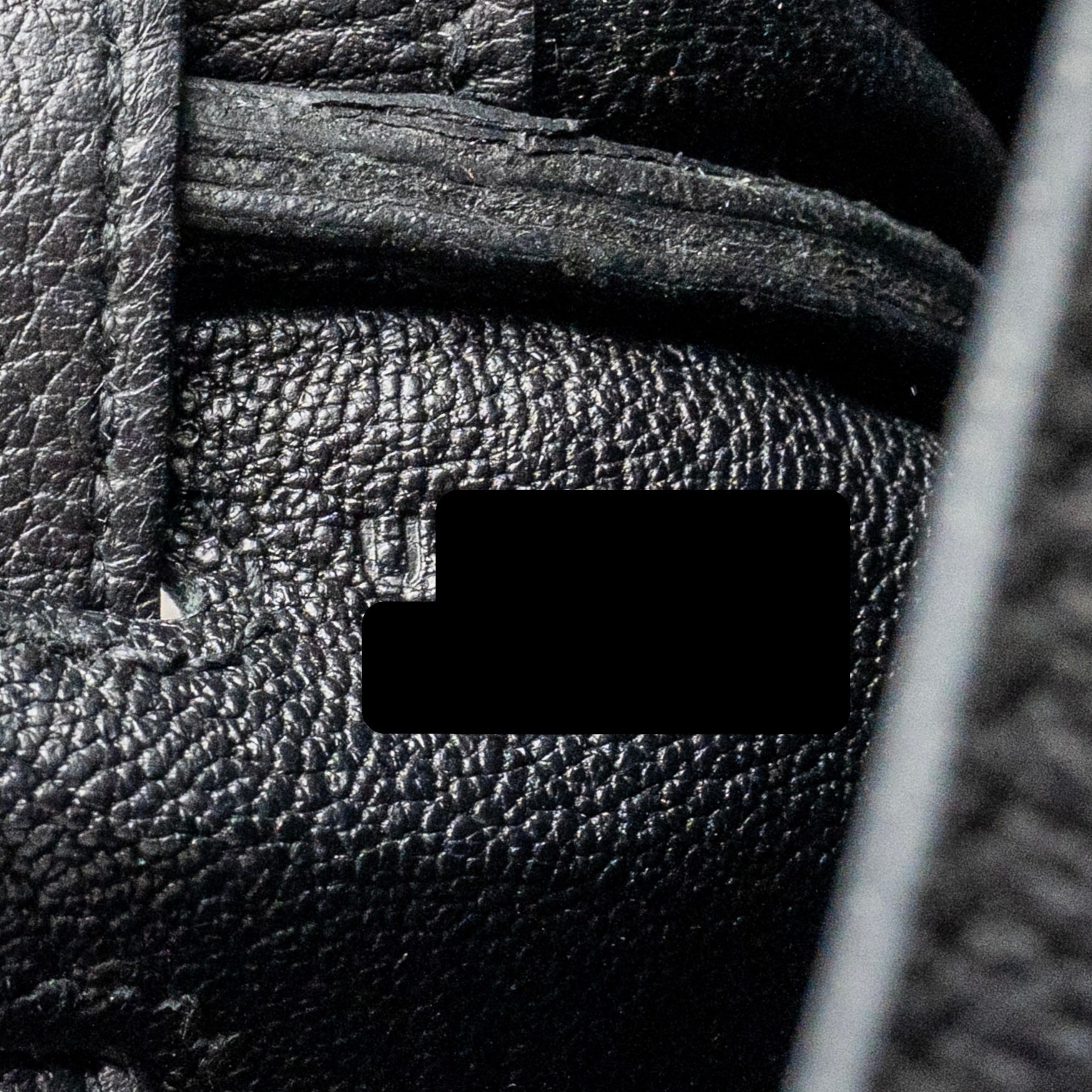 HERMES KELLY 25 TOGO BLACK GHW