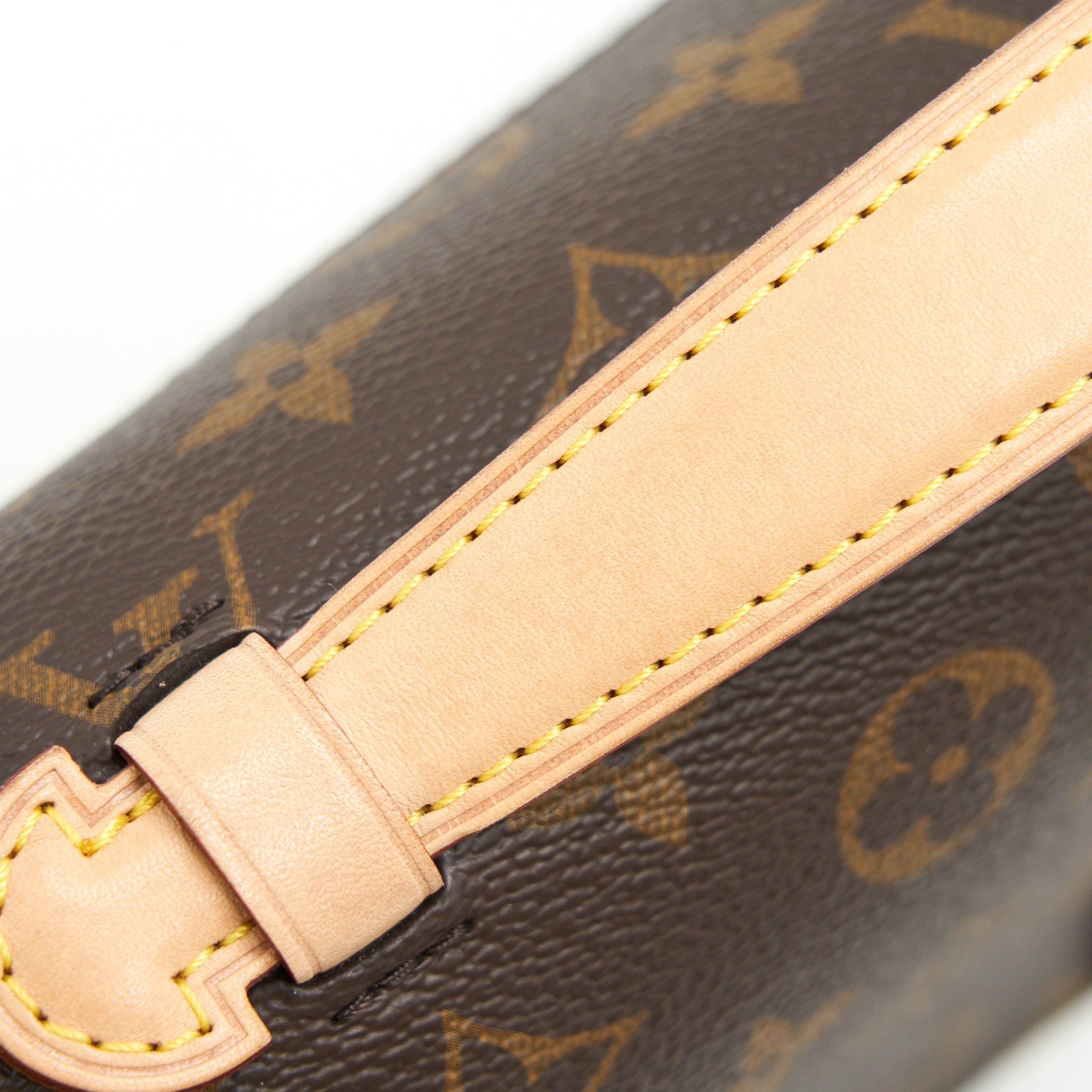 LOUIS VUITTON POCHETTE METIS MONOGRAM CANVAS