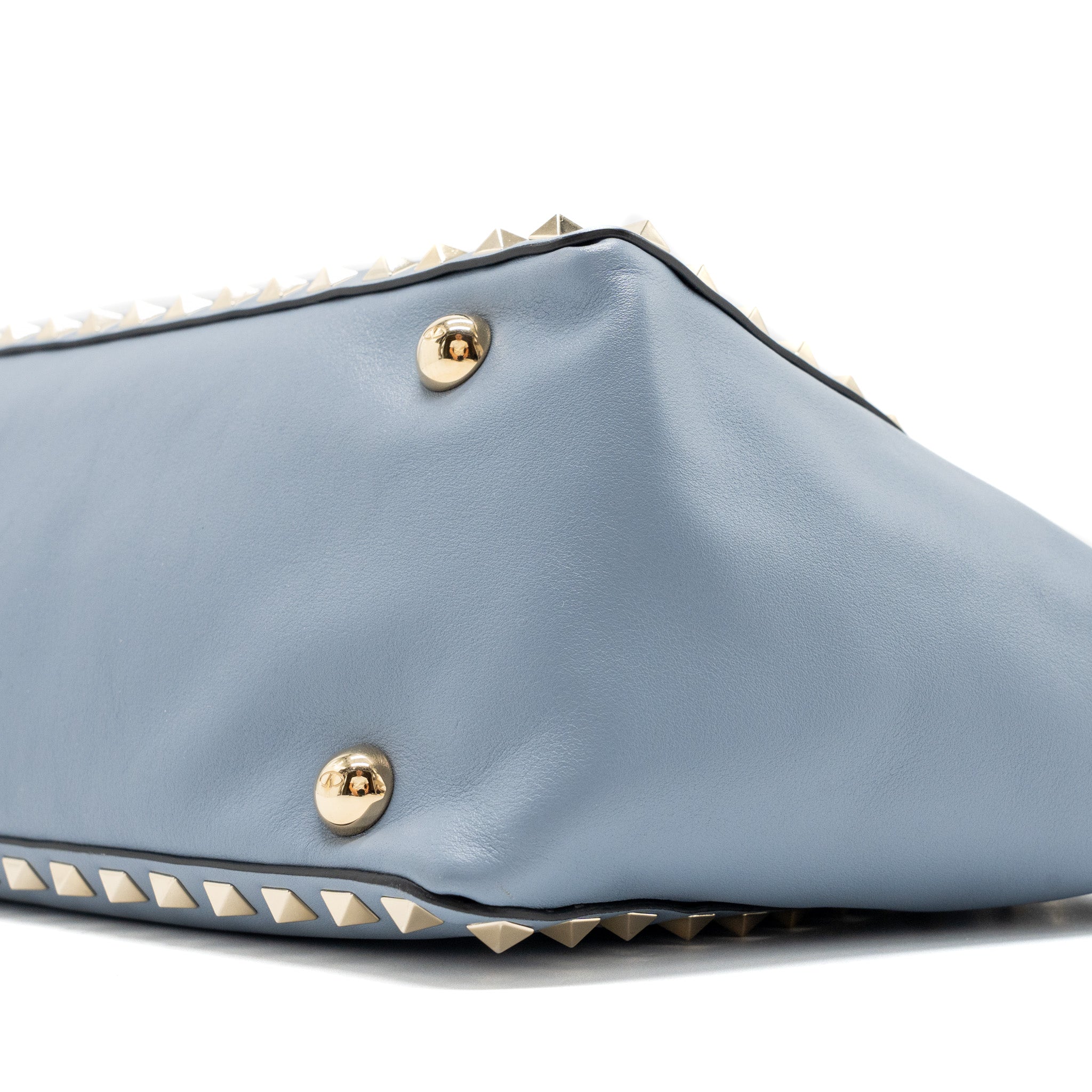VALENTINO SMALL GRAINY ROCKSTUD BAG LAMBSKIN LIGHT BLUE LGHW