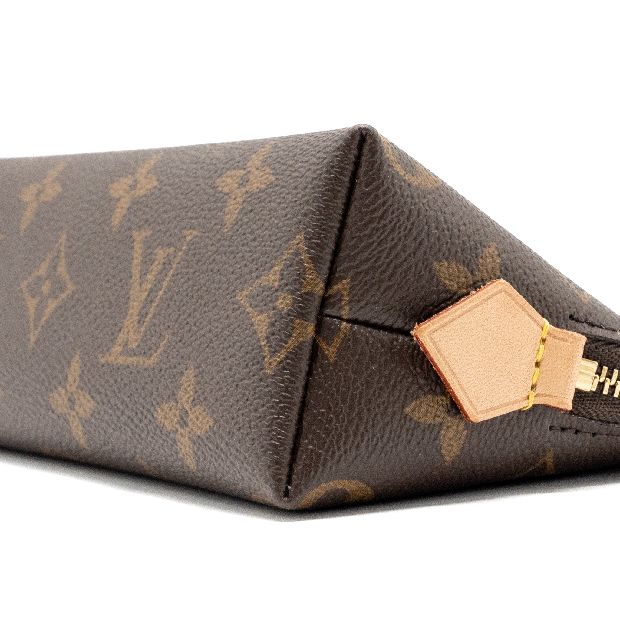 LOUIS VUITTON COSMETIC POUCH MONOGRAM CANVAS GHW