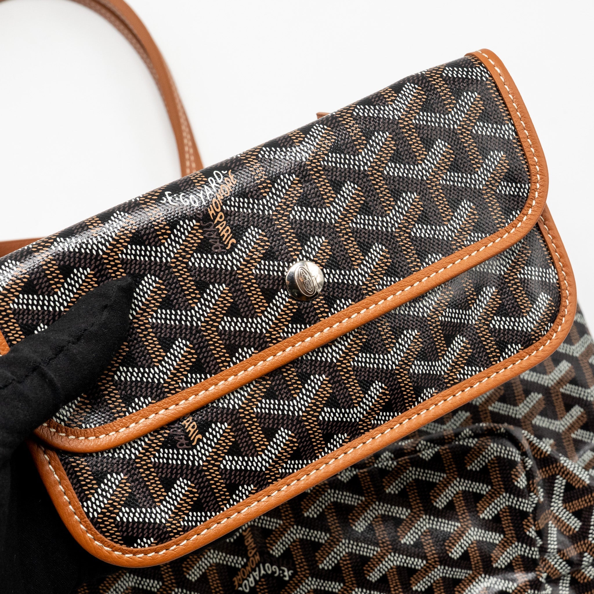 GOYARD SAINT LOUIS PM GOYARDINE CANVAS/CHEVROCHES CALFSKIN BLACK/TAN SHW