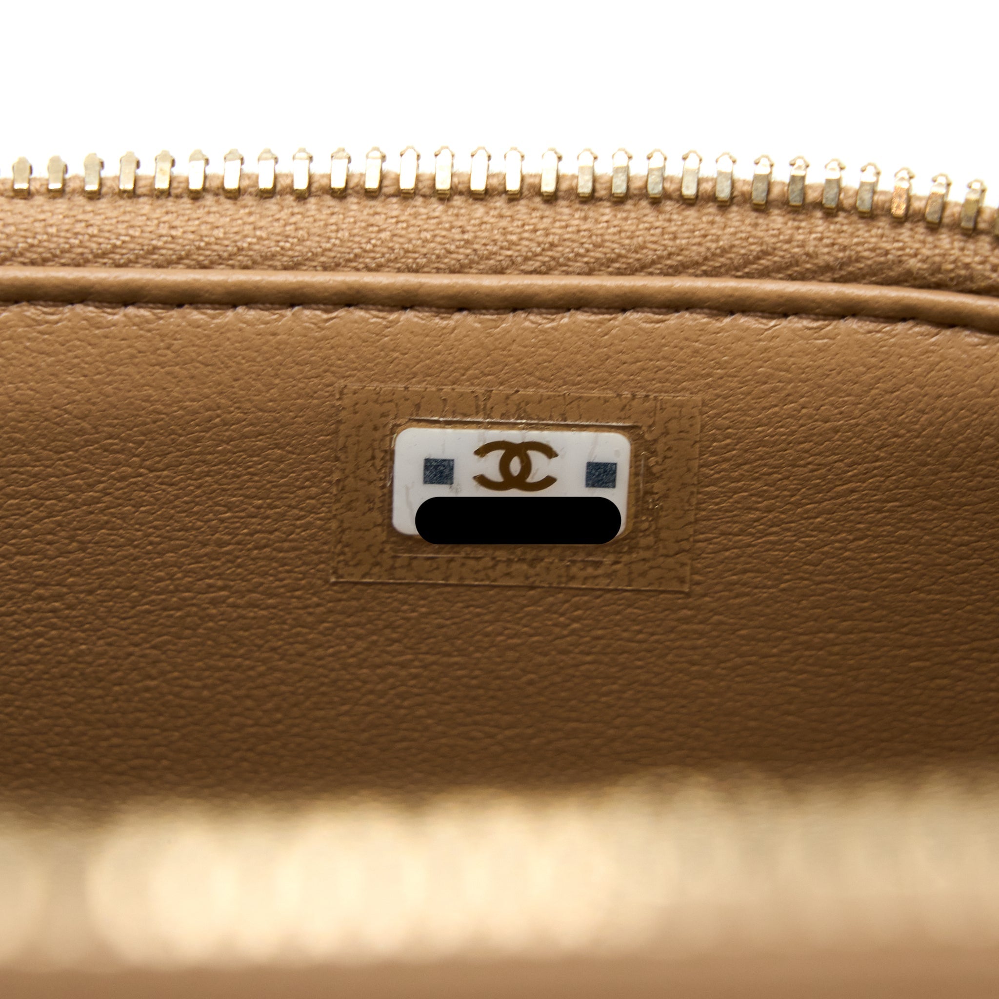 CHANEL 22K GOLD PILLAR ADJUSTABLE CHAIN LONG VANITY LAMBSKIN BEIGE BRUSHED GHW (MICROCHIP)