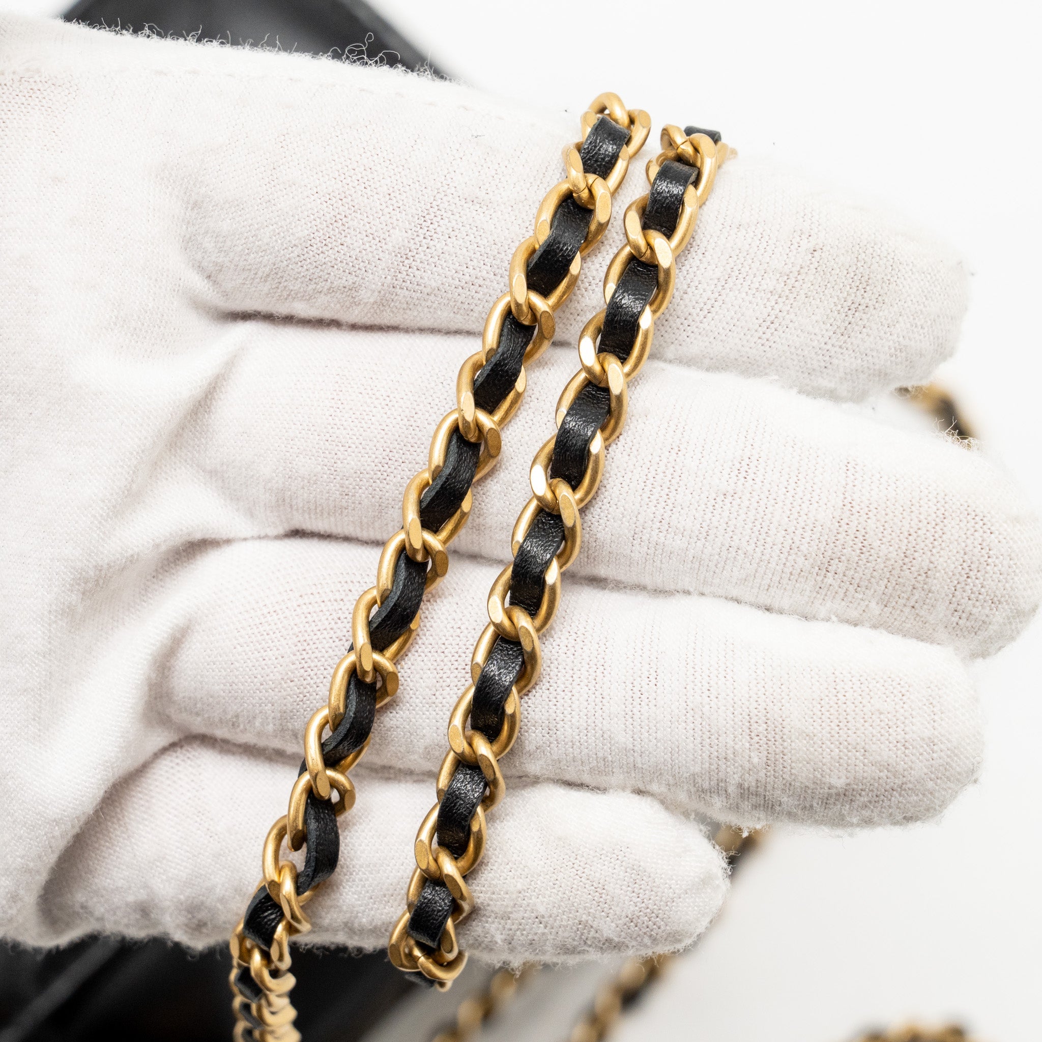 CHANEL 24C GOLD CRUSH WALLET ON CHAIN CALFSKIN BLACK GHW(MICROCHIP)