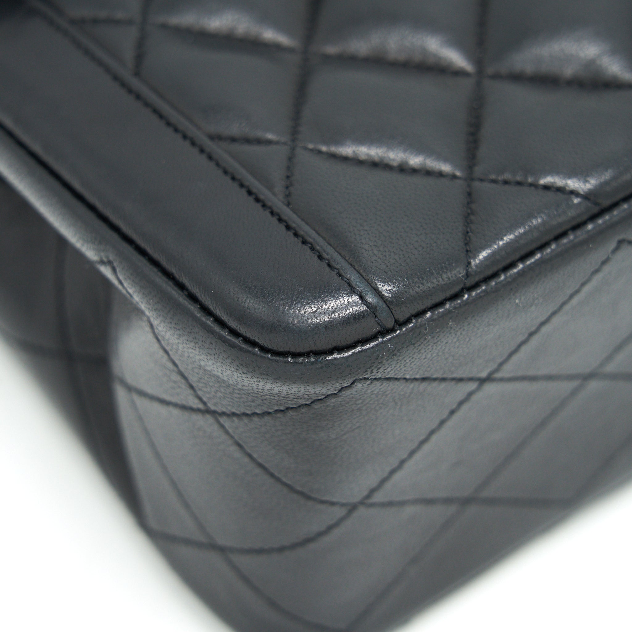 CHANEL VINTAGE CC FLAP BAG IN GHW