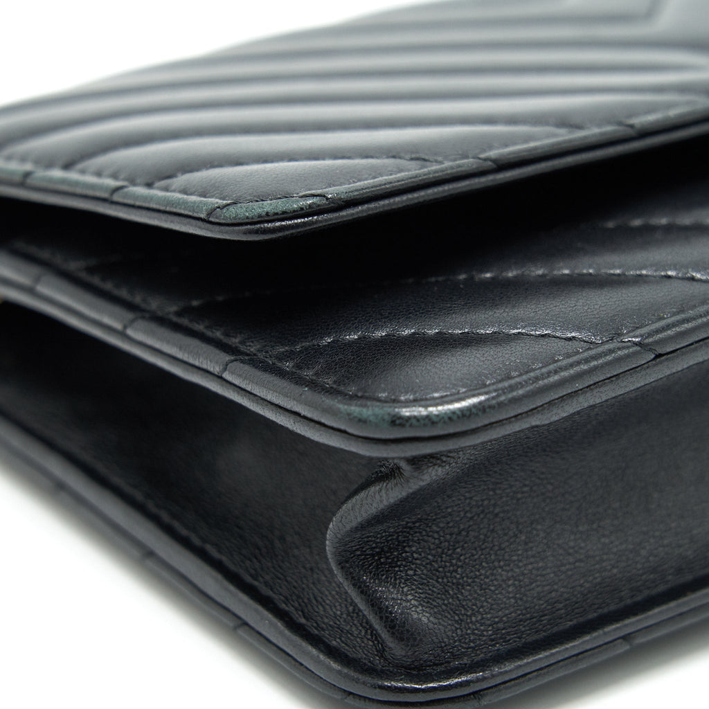 CHANEL CHEVRON WALLET ON CHAIN LAMBSKIN BLACK WITH GHW
