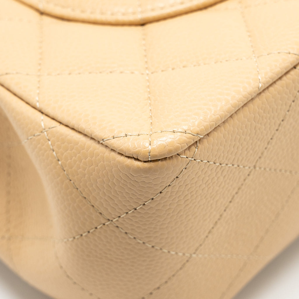 CHANEL JUMBO CLASSIC DOUBLE FLAP CAVIAR BEIGE LGHW (MICROCHIP)
