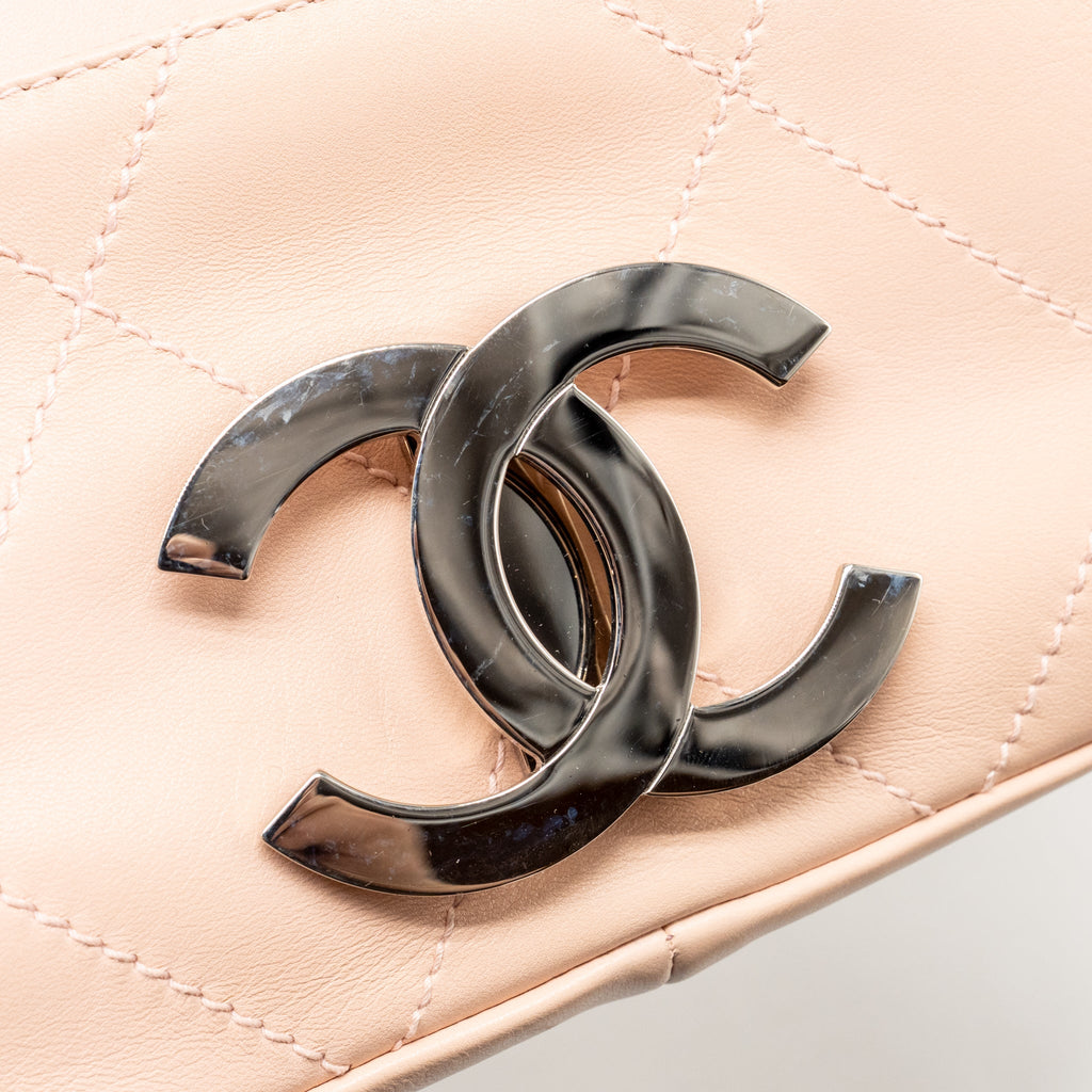 CHANEL VINTAGE GIANT CC FLAP BAG LAMBSKIN ROSE CLAIR SHW