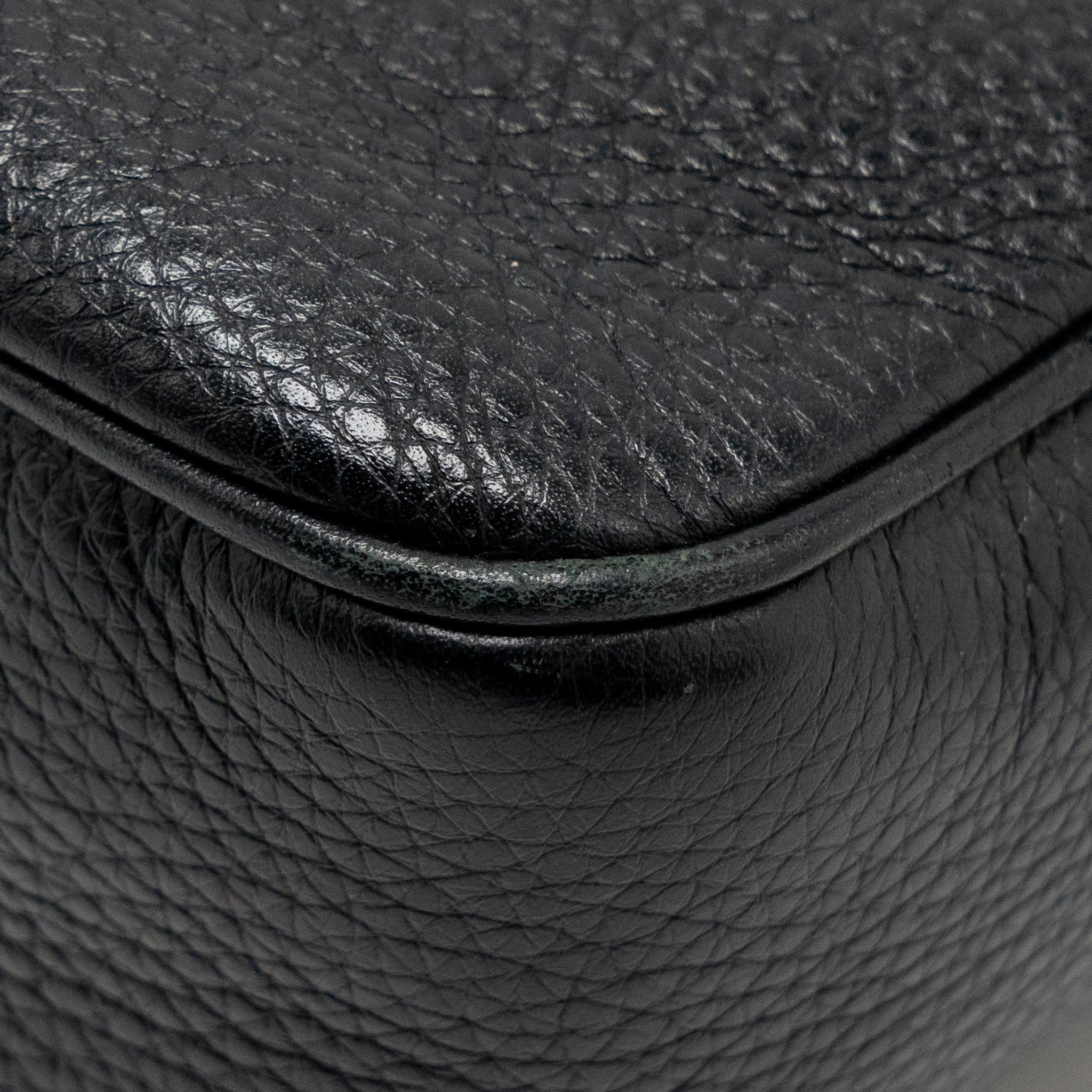 GUCCI SOHO DISCO CAMERA CROSSBODY BAG CALFSKIN BLACK LGHW