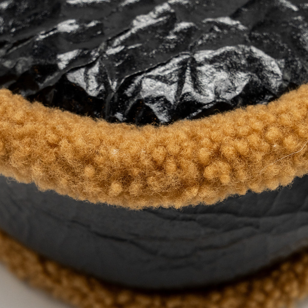 CHANEL SHEARLING CC ROUND CLUTCH WITH CHAIN SHINY CRUMPLED SHEEPSKIN BLACK/LIGHT BROWN LGHW