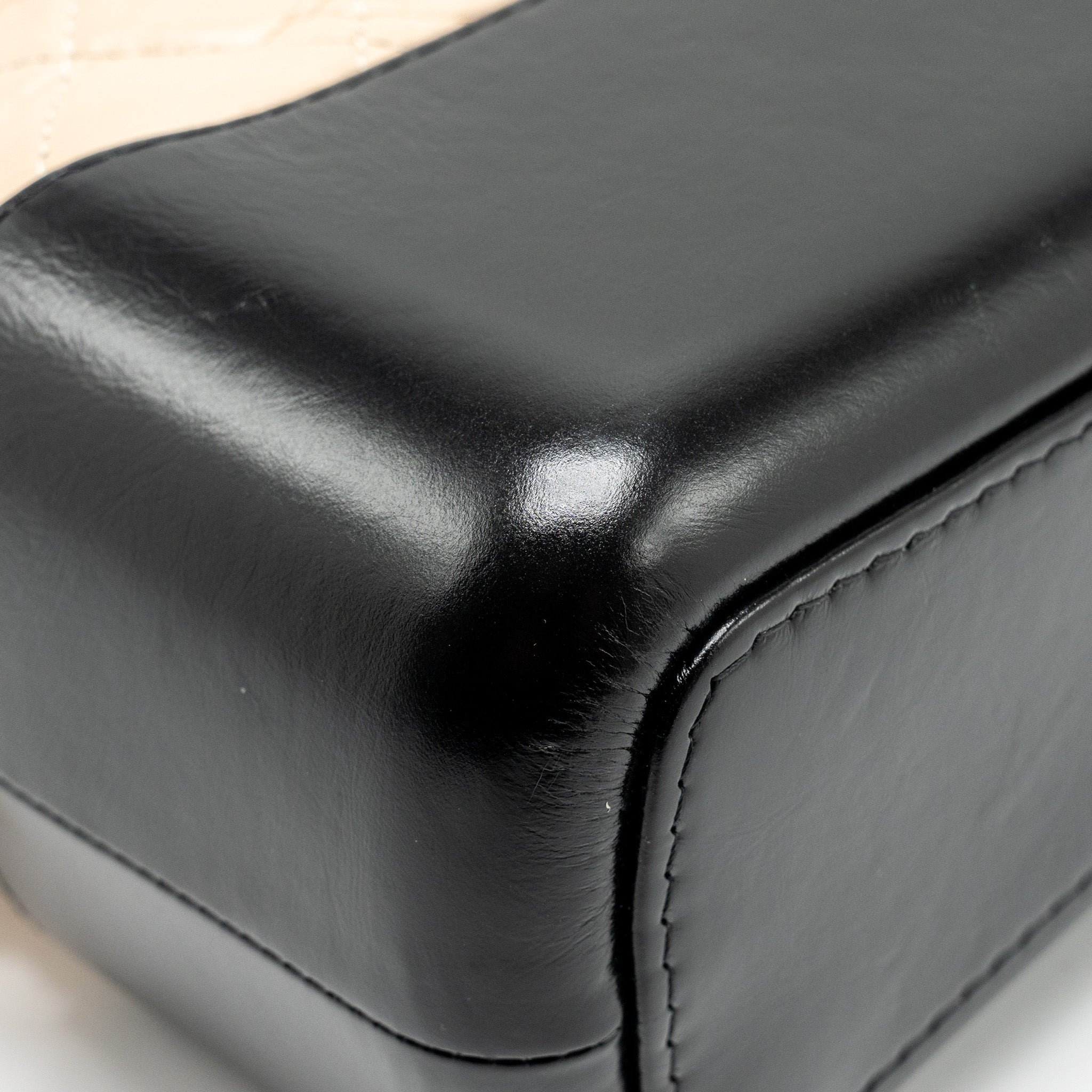 CHANEL GABRIELLE HOBO BAG AGED CALFSKIN BEIGE/BLACK MULTICOLOUR HARDWARE