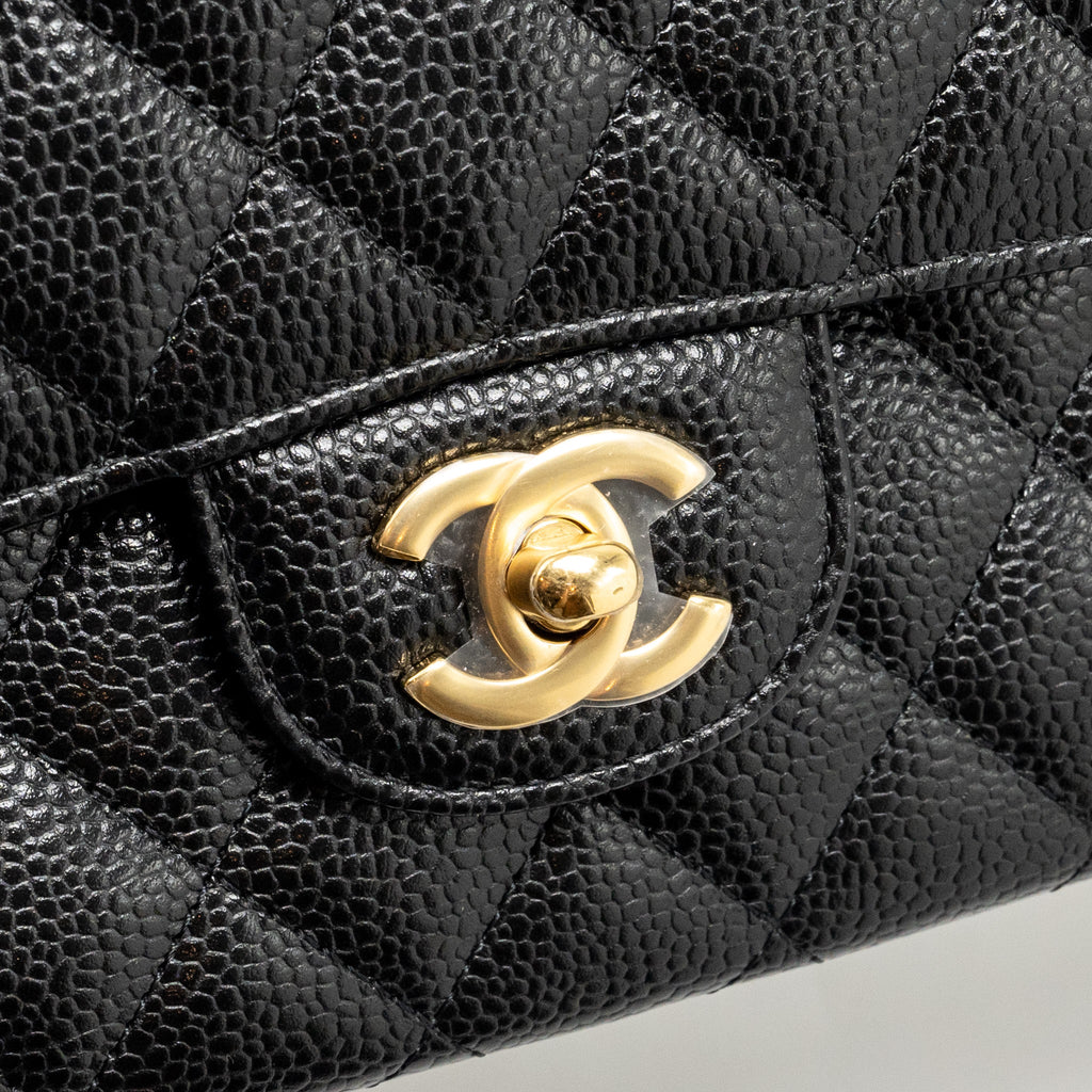 CHANEL MEDIUM CLASSIC DOUBLE FLAP BAG CAVIAR BLACK GHW (MICROCHIP)