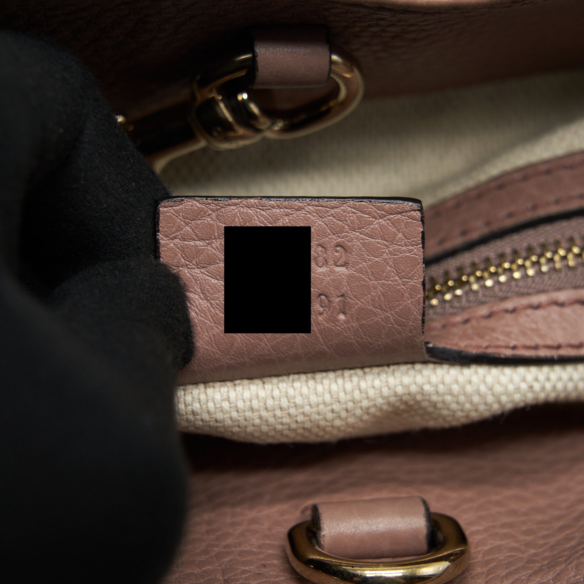 GUCCI SOHO CHAIN SHOULDER BAG LIGHT PINK GHW