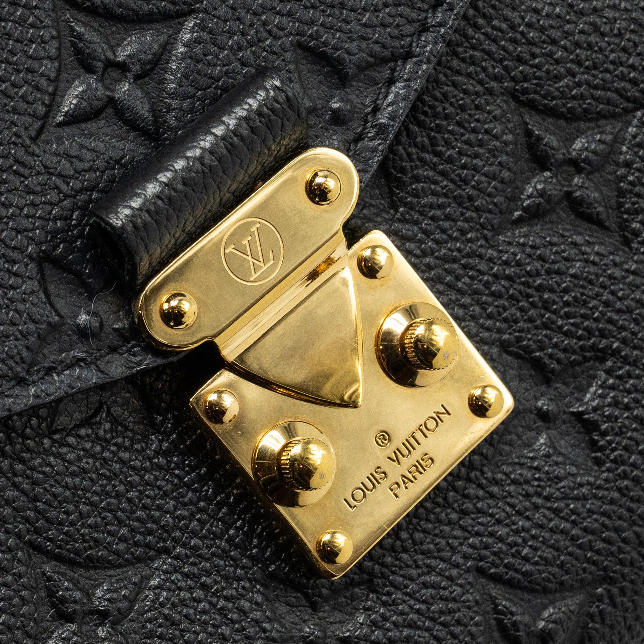 LOUIS VUITTON POCHETTE METIS MONOGRAM EMPREINTE BLACK GHW