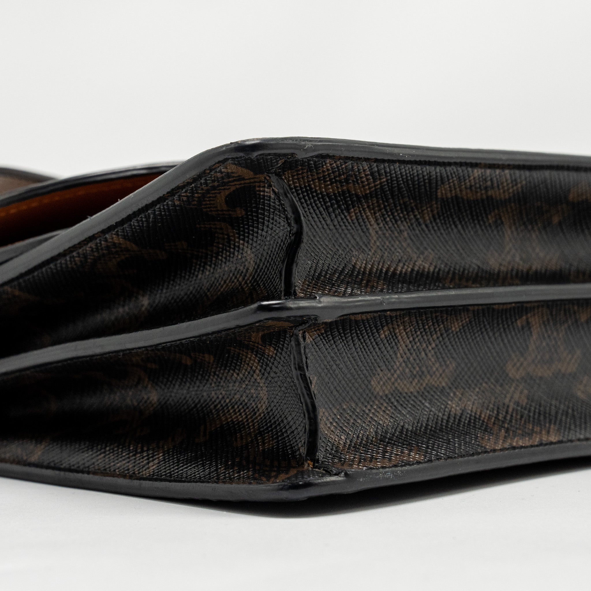 CELINE WALLET ON STRAP TRIOMPHE CANVAS /SMOOTH LAMBSKIN TAN GHW