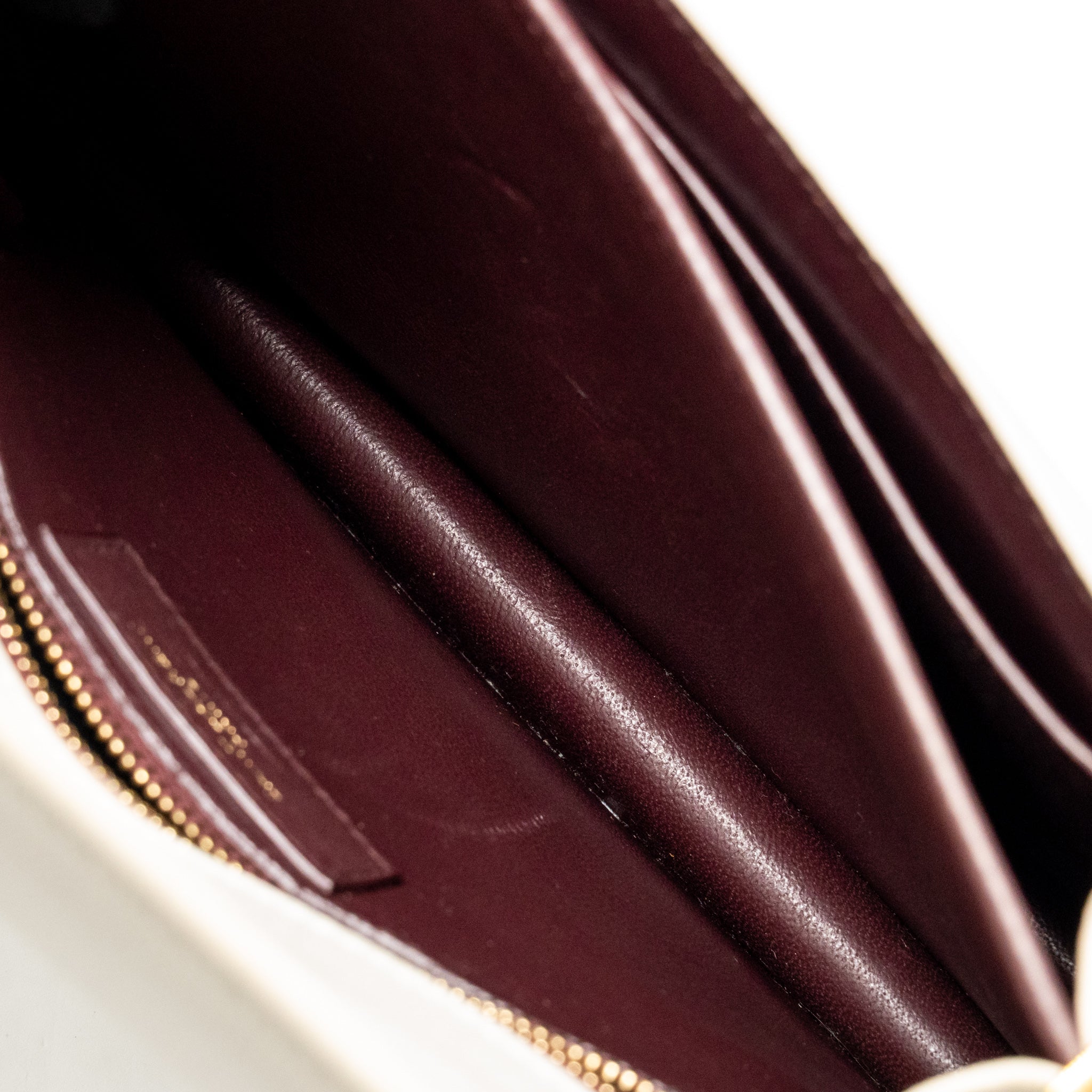 SAINT LAURENT/YSL CASSANDRA CHAIN WALLET GRAINED CALFSKIN CREAMY WHITE GHW