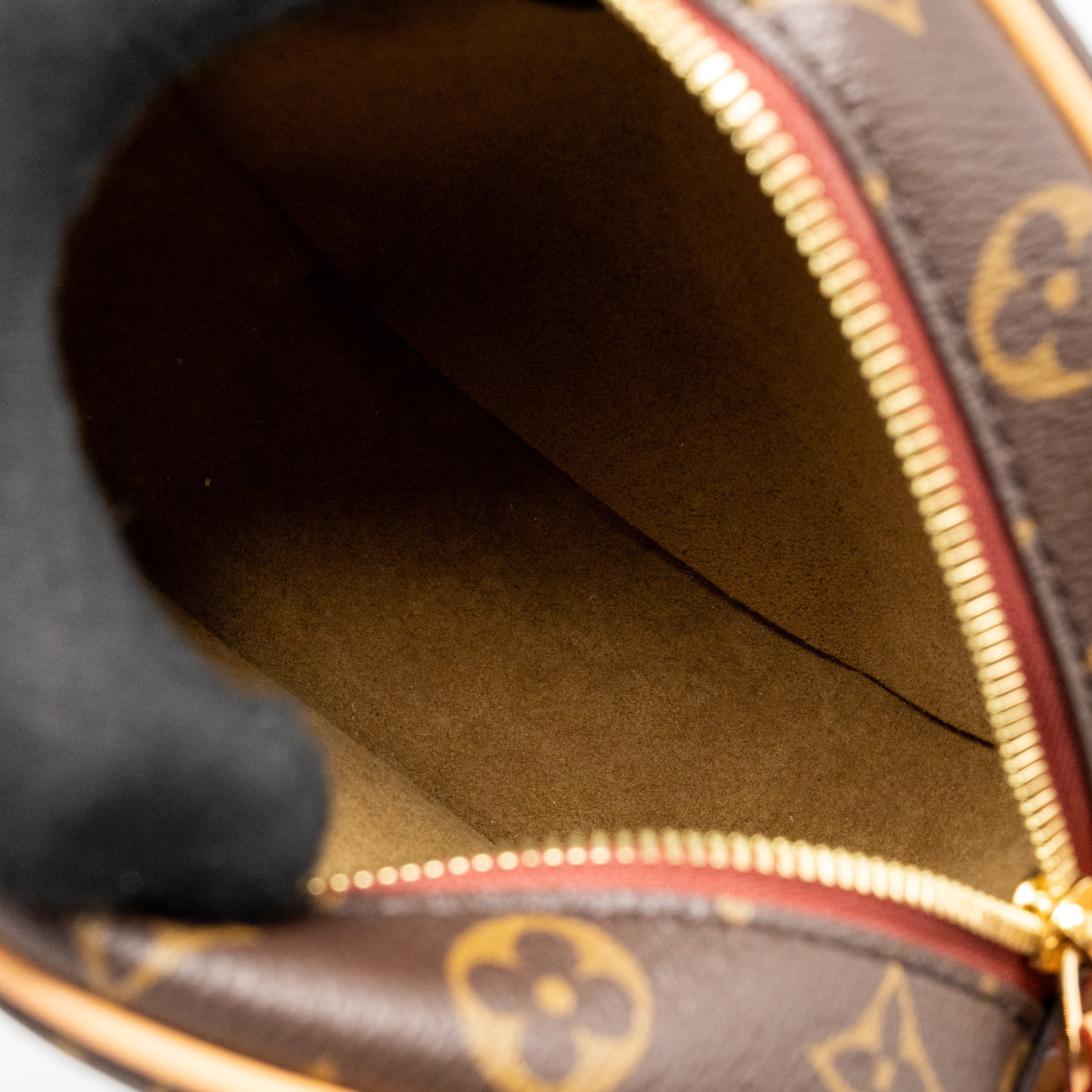 LOUIS VUITTON BOITE CHAPEAU SOUPLE PM MONOGRAM CANVAS GHW