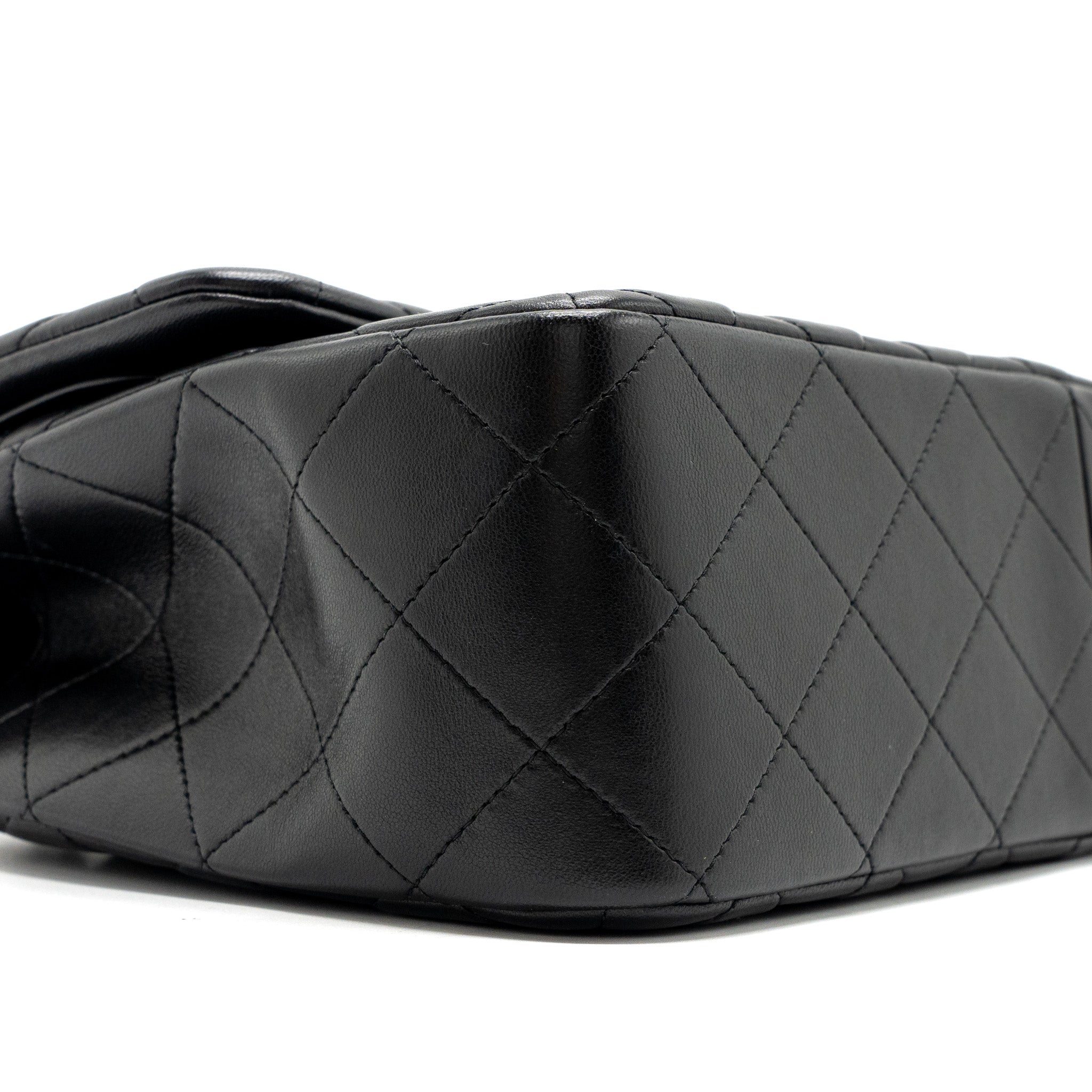 CHANEL JUMBO CLASSIC DOUBLE FLAP BAG LAMBSKIN BLACK SHW