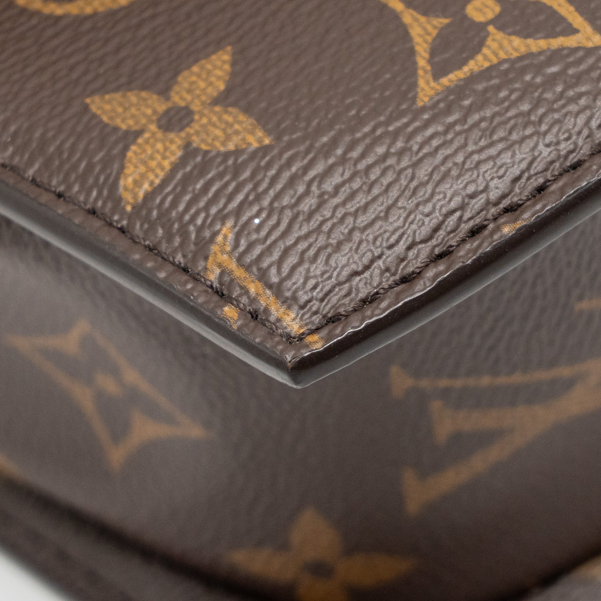 LOUIS VUITTON TILSITT MONOGRAM REVERSE CANVAS GHW