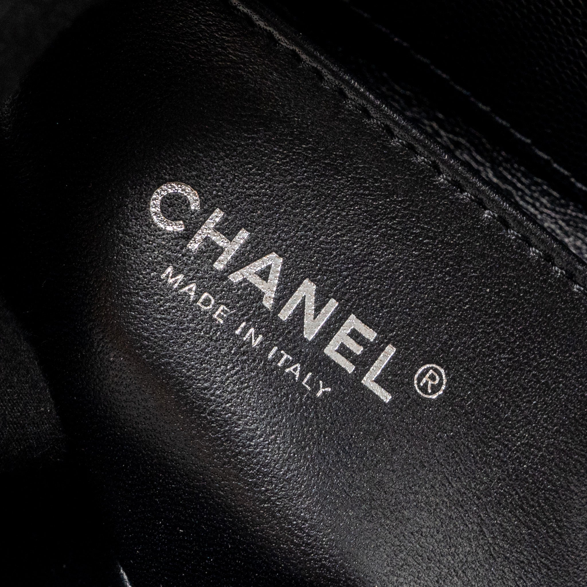 CHANEL SMALL BOY BAG CAVIAR BLACK RUTHENIUM HARDWARE (MICROCHIP)