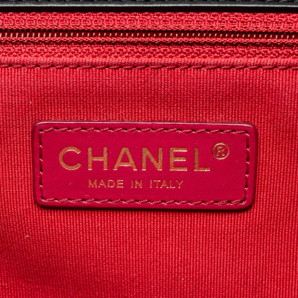 CHANEL 22C QUILTED FLAP BAG LAMBSKIN BLACK GHW (MICROCHIP)