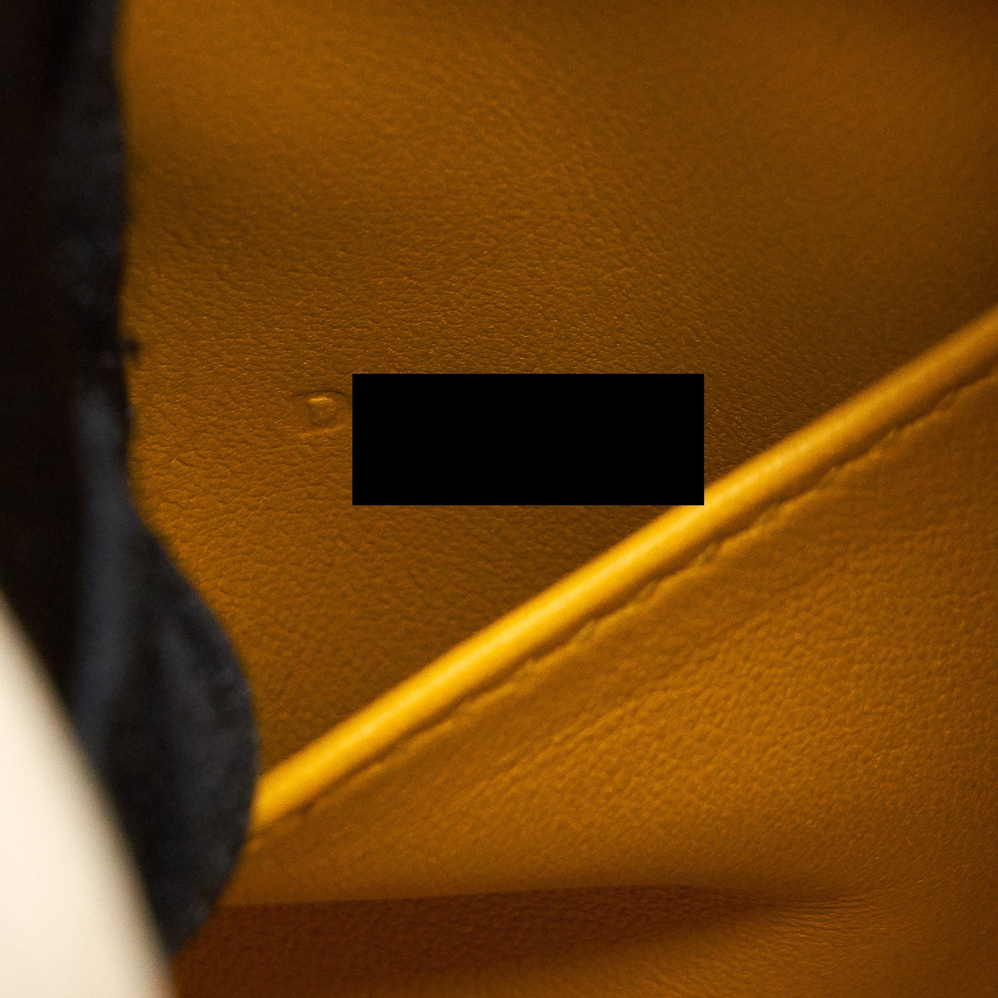 HERMES MINI LINDY 9D JAUNE AMBRE GHW