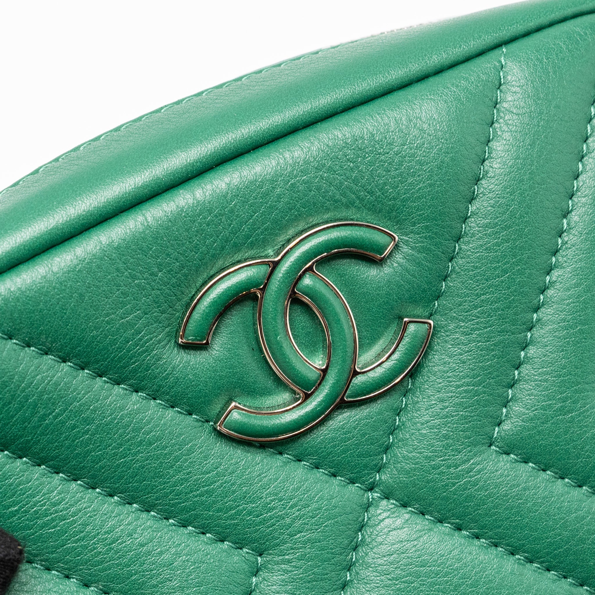 CHANEL SMALL CAMERA BAG CALFSKIN GREEN SHW