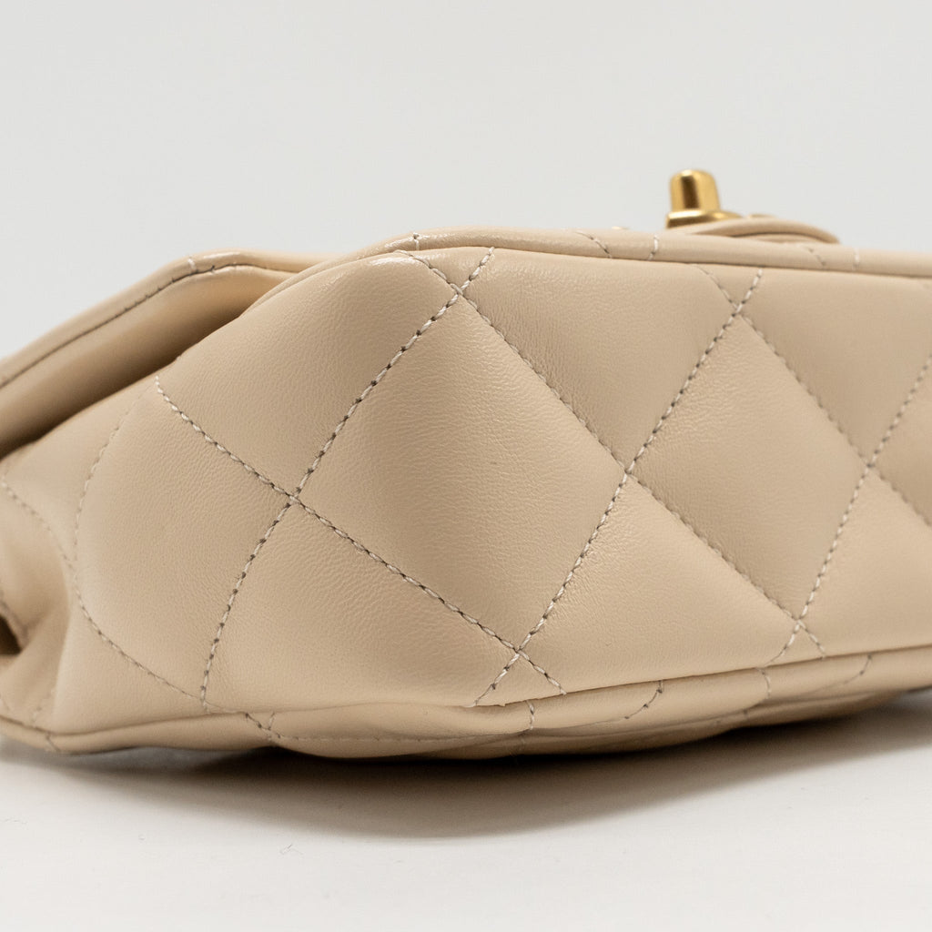 CHANEL 25C COCO LOVE ADJUSTABLE CHAIN SHINY LAMBSKIN BEIGE GHW (MICROCHIP)