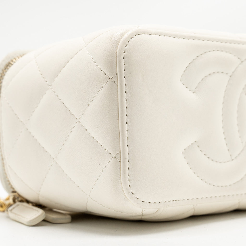 CHANEL PEARL CRUSH LONG VANITY CASE LAMBSKIN WHITE GHW (MICROCHIP)