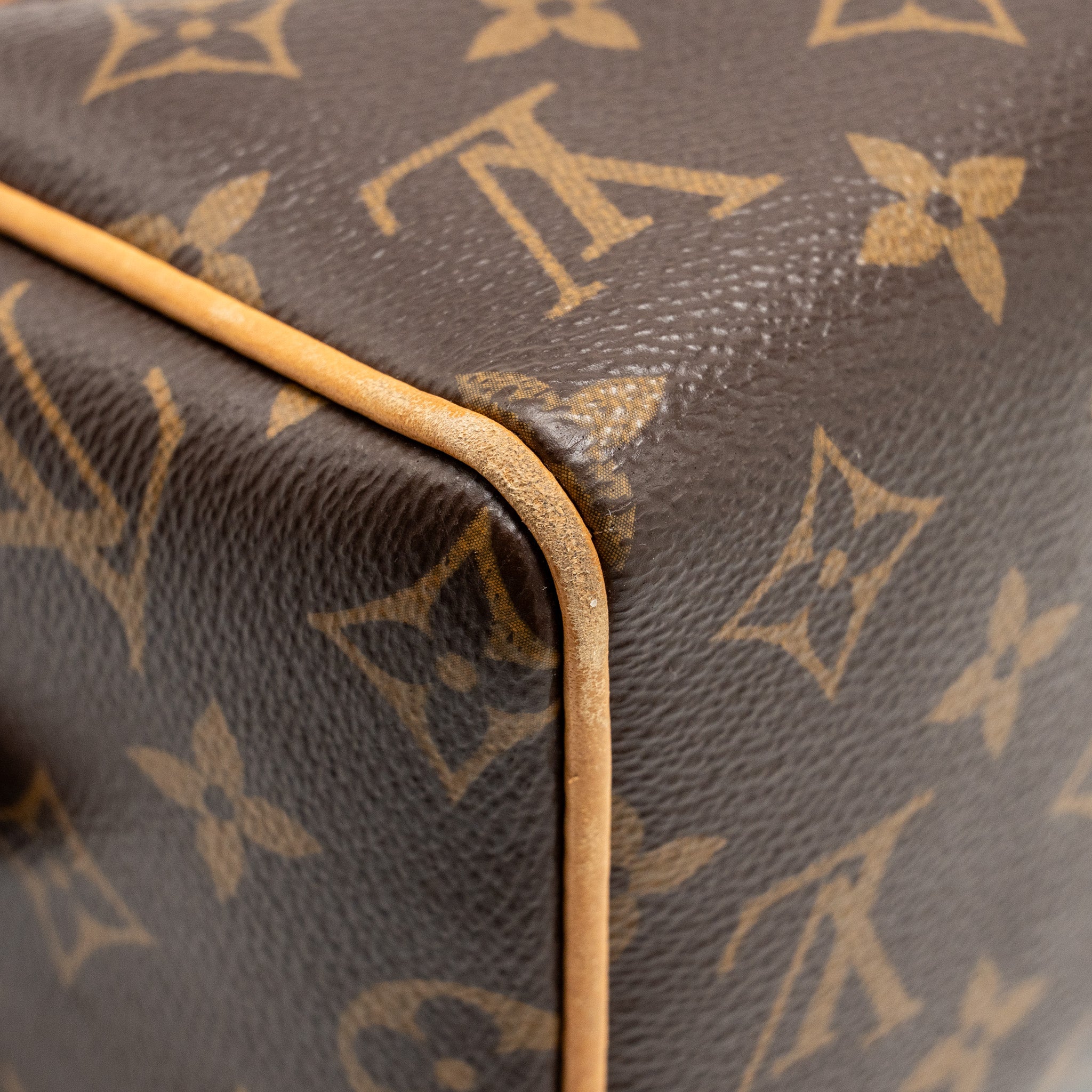 LOUIS VUITTON SPEEDY 20 BANDOULIERE  MONOGRAM CANVAS BLACK STRAP GHW