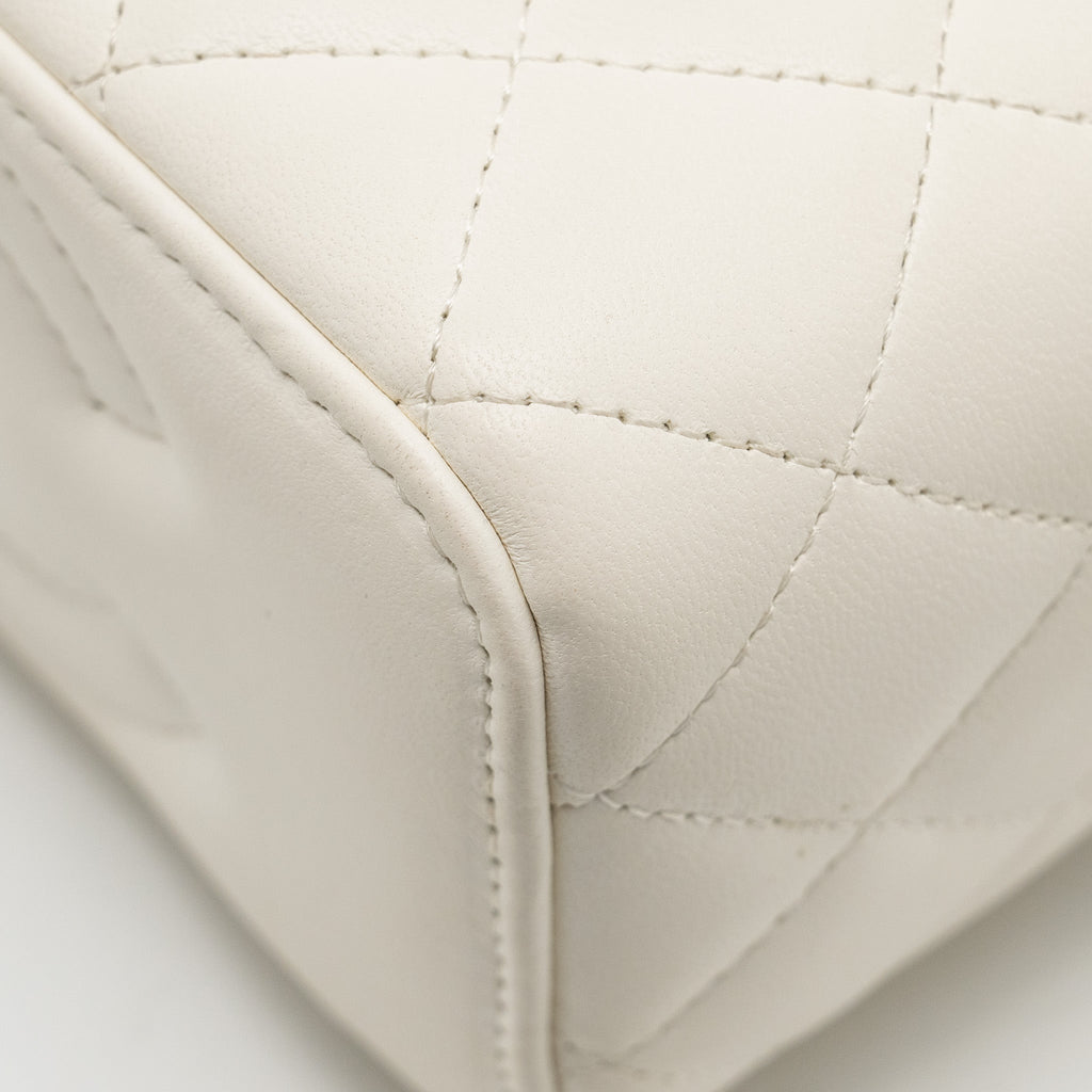 CHANEL PEARL CRUSH LONG VANITY CASE LAMBSKIN WHITE GHW (MICROCHIP)