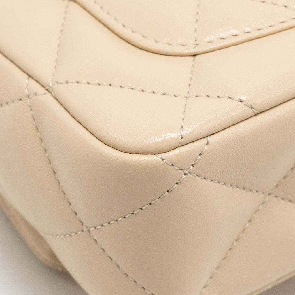 CHANEL 25C COCO LOVE ADJUSTABLE CHAIN SHINY LAMBSKIN BEIGE GHW (MICROCHIP)