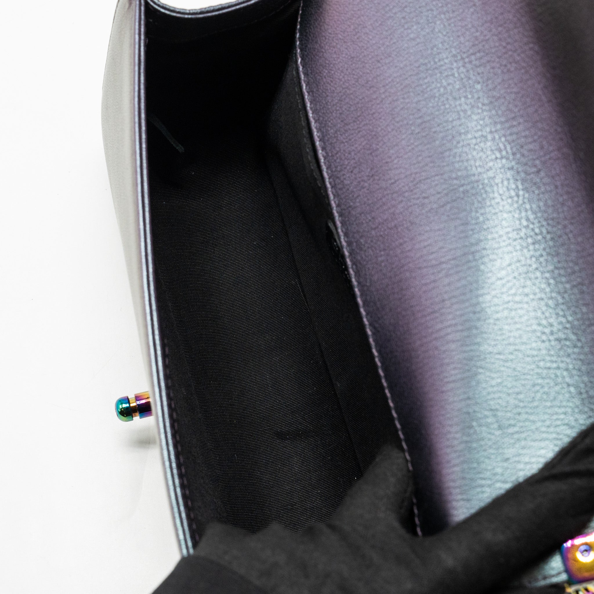 CHANEL MEDIUM BOY BAG GOATSKIN IRIDESCENT PURPLE MULTICOLOUR HARDWARE