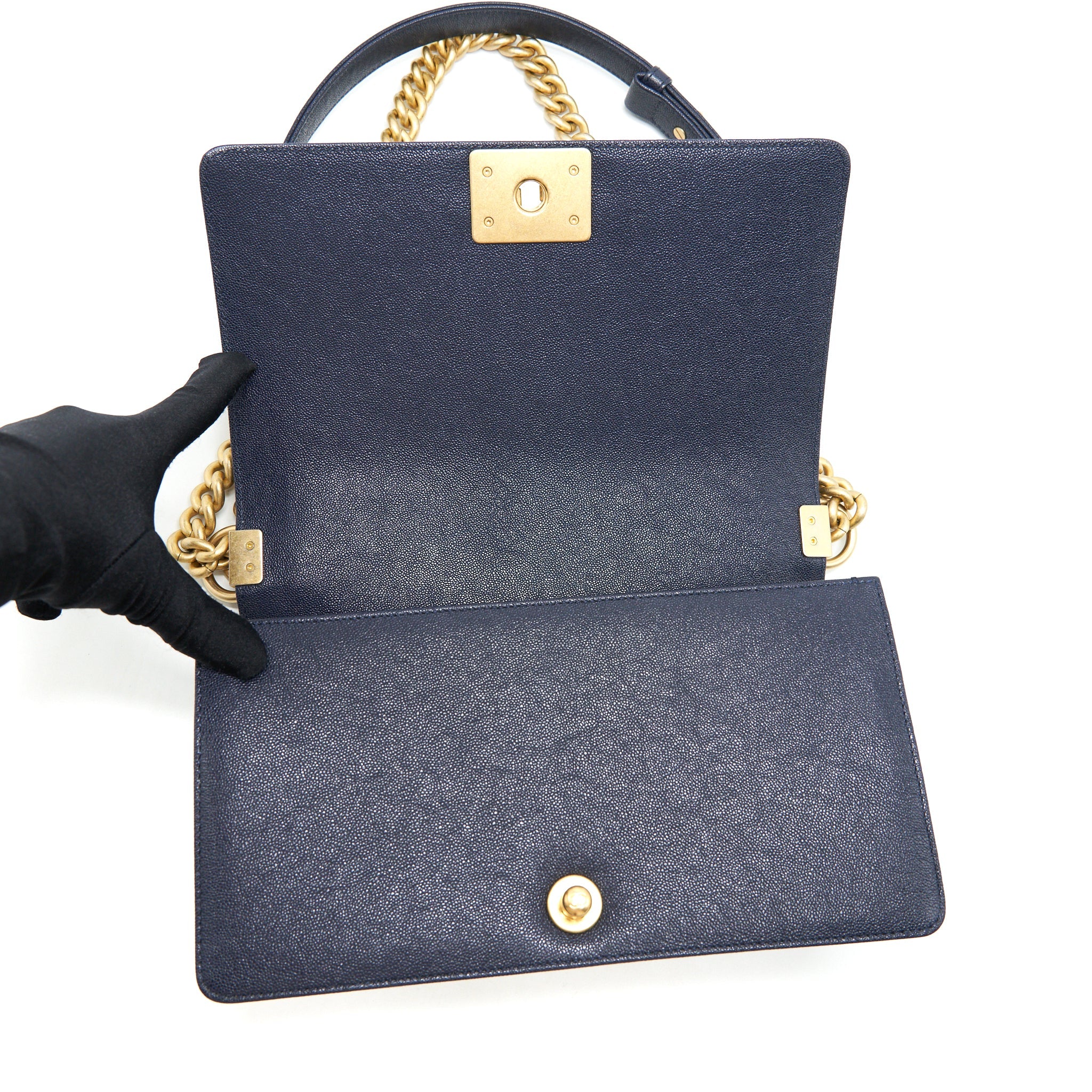 CHANEL MEDIUM BOY GRAINED NAVY CALFSKIN BRUSHED GHW