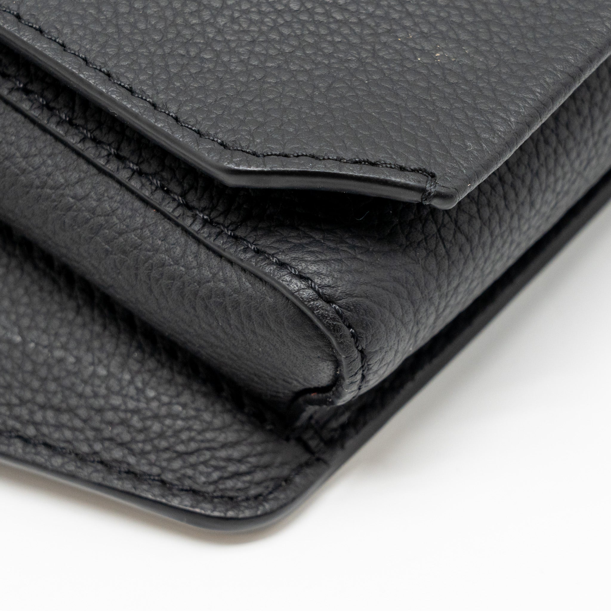 LOUIS VUITTON AEROGRAM TAKEOFF SLING BLACK GRAINED CALFSKIN BLACK HARDWARE