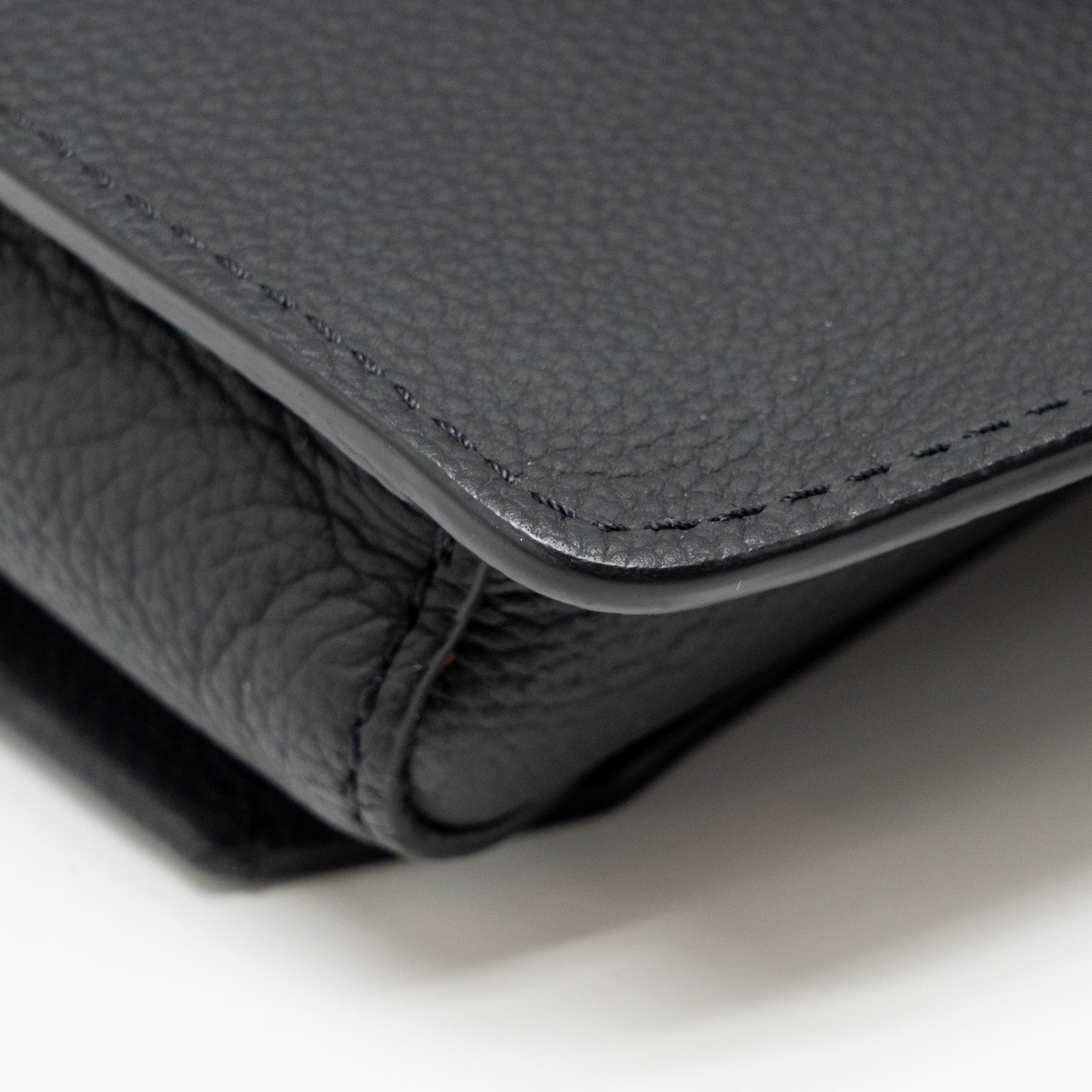 LOUIS VUITTON AEROGRAM TAKEOFF SLING BLACK GRAINED CALFSKIN BLACK HARDWARE