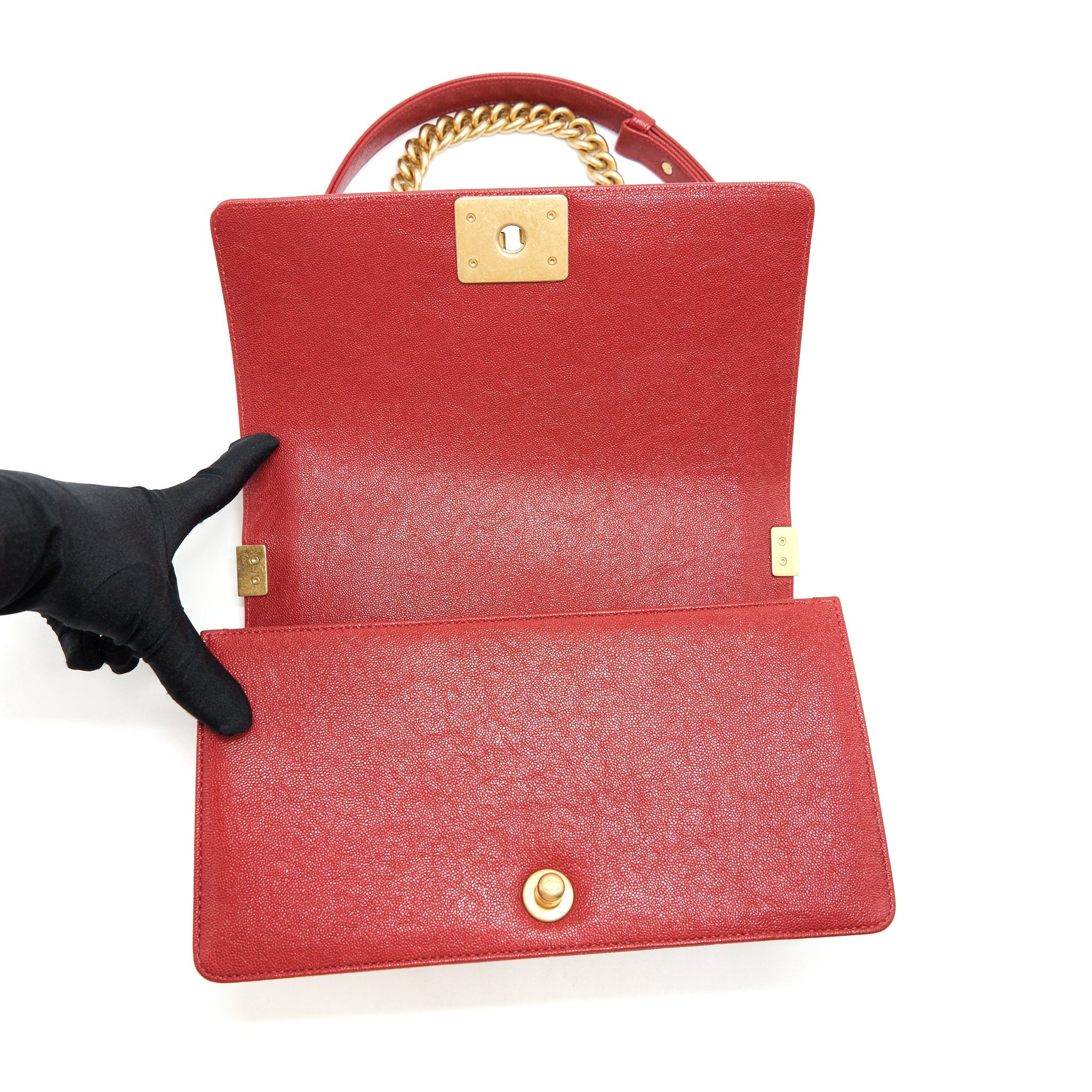 CHANEL MEDIUM BOY GRAINED RED CALFSKIN BRUSHED GHW