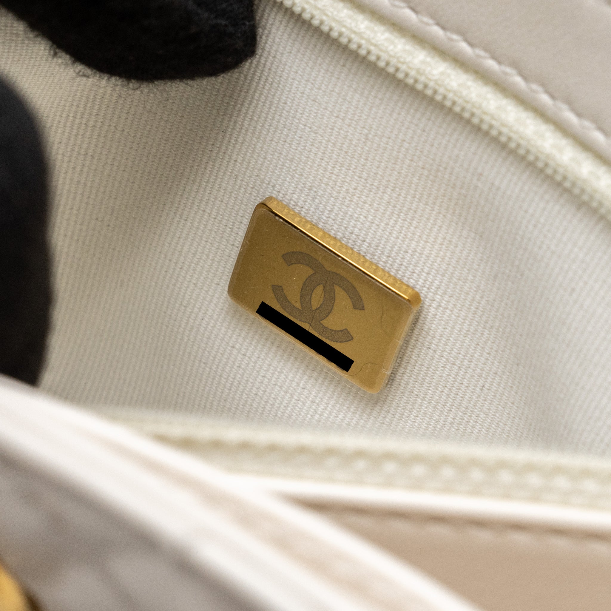 CHANEL 23K MINI KELLY SHOPPING TOTE BAG CALFSKIN WHITE GHW (MICROCHIP)