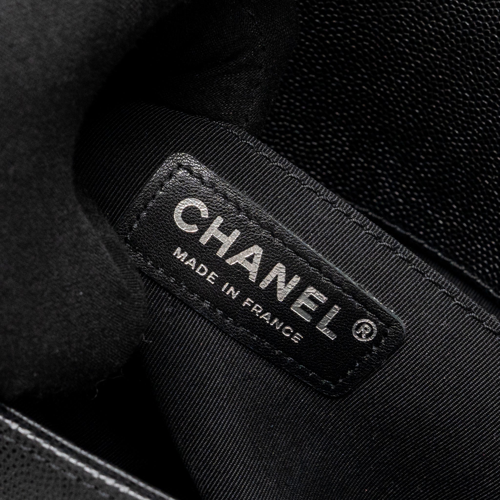 CHANEL MEDIUM BOY BAG CAVIAR BLACK RUTHENIUM HARDWARE