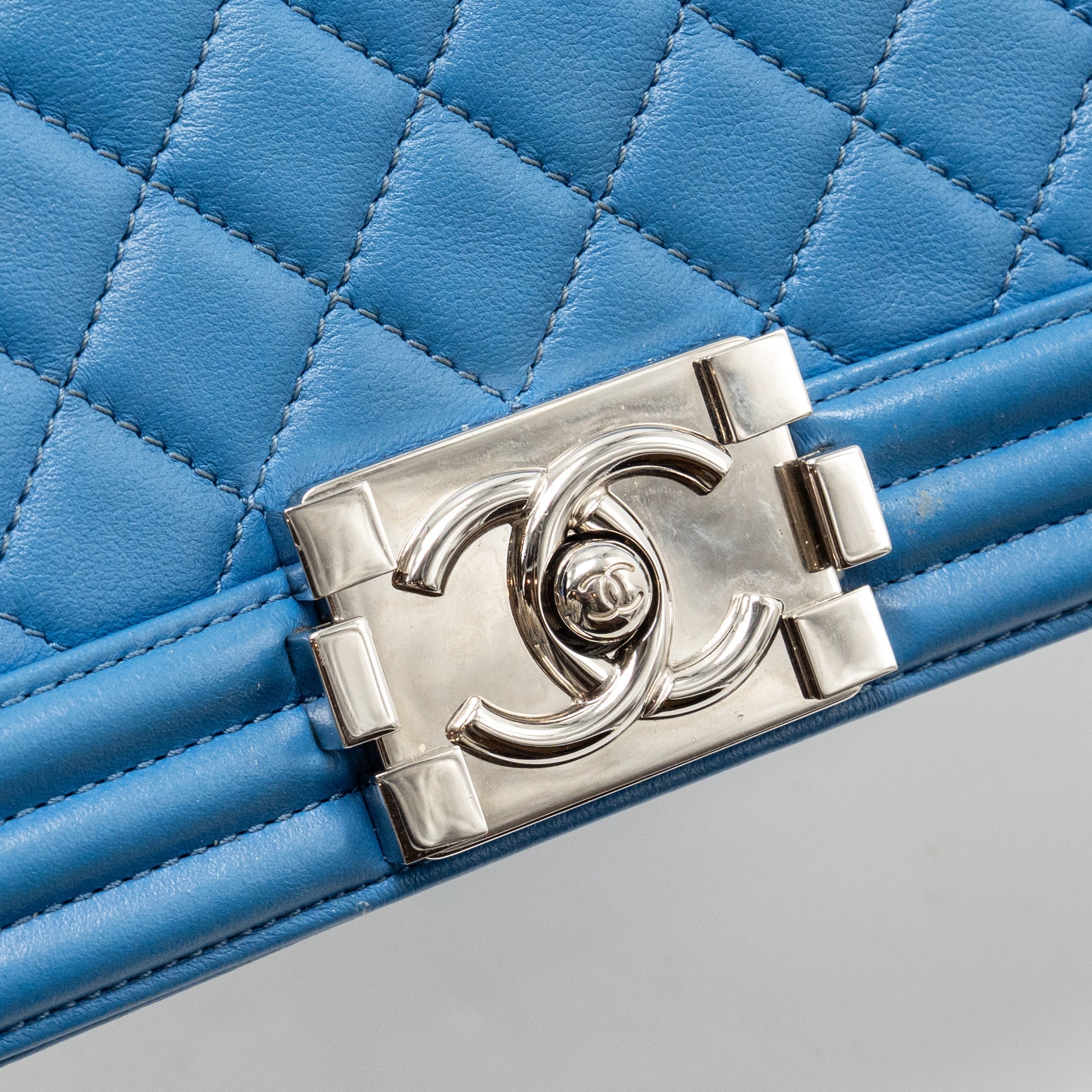 CHANEL SMALL BOY BAG CALFSKIN BLUE SHW